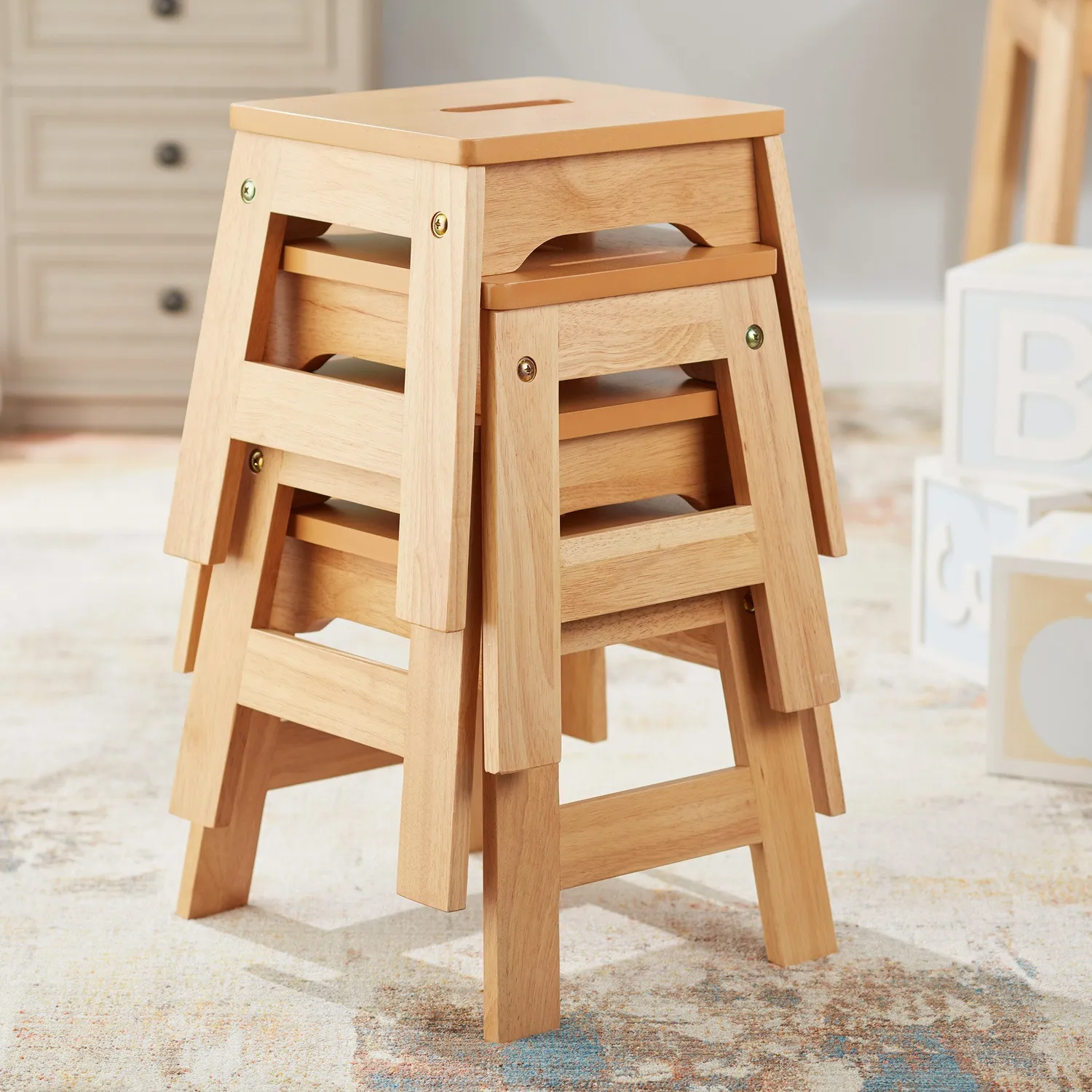 Melissa & Doug Wooden Stools houten kinderkrukjes 4 stuks