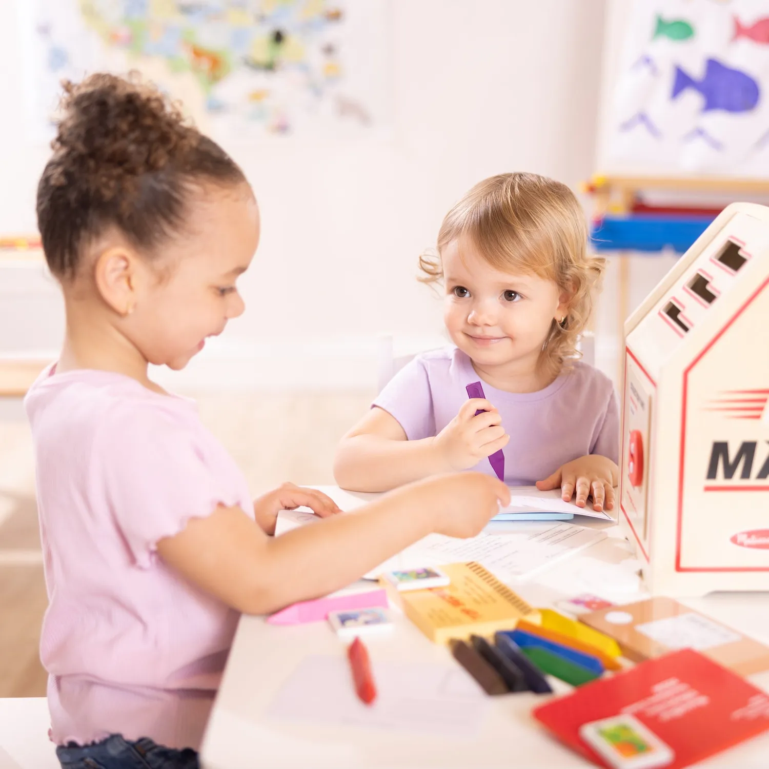 Melissa & Doug Stamp and Sort houten brievenbus postset 3-5 jaar