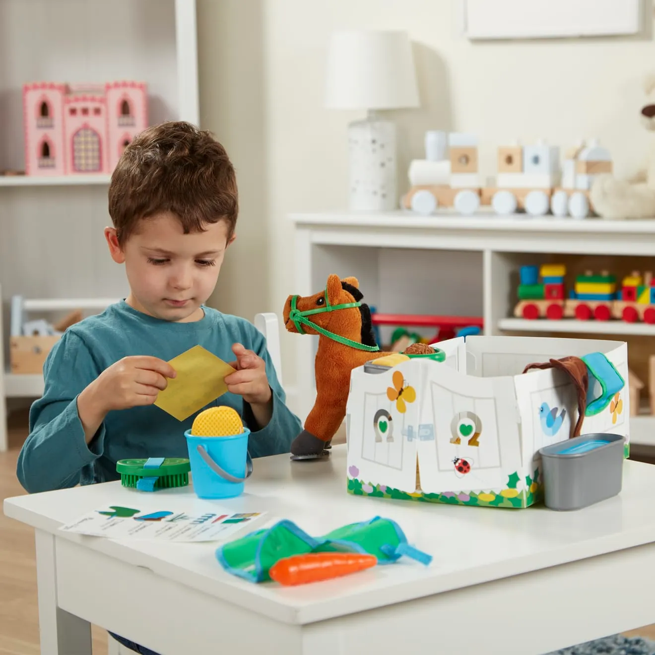 Melissa & Doug Feed & Groom Horse Care paardenset met knuffel