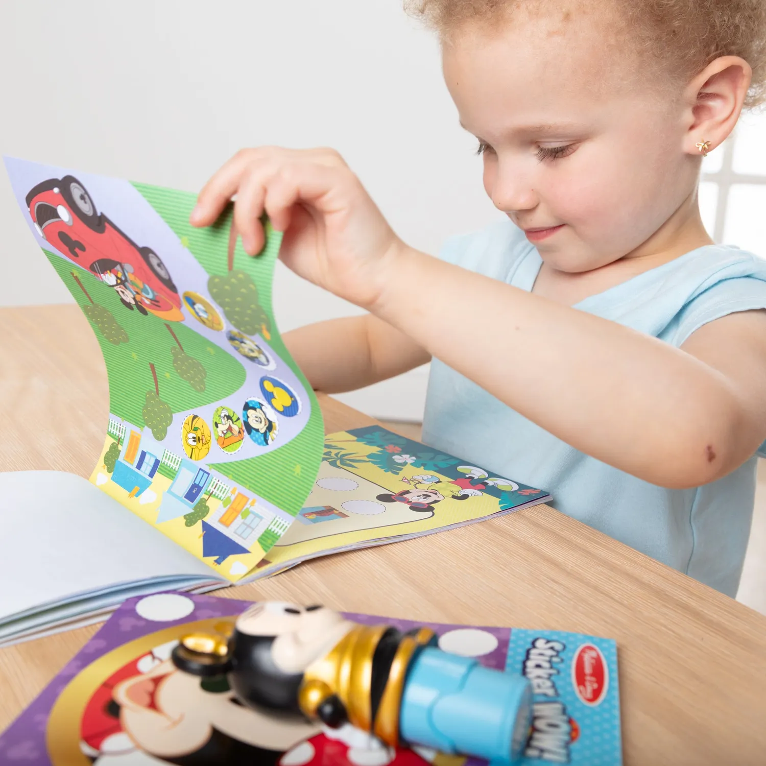 Melissa & Doug Sticker WOW stickerboek Mickey & Minnie deluxe