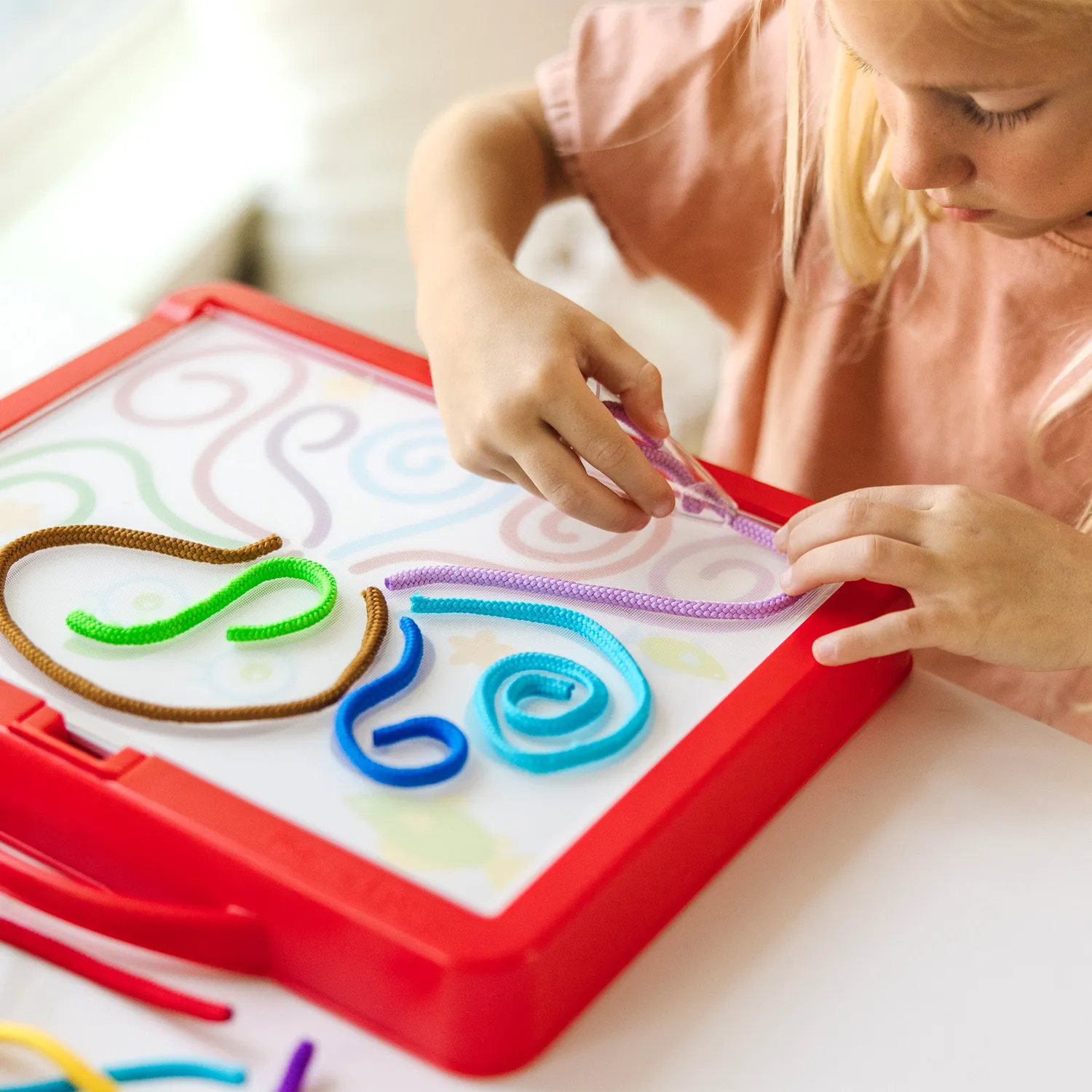 Melissa & Doug Rainbow Cord Picture and Pattern Maker tekenset
