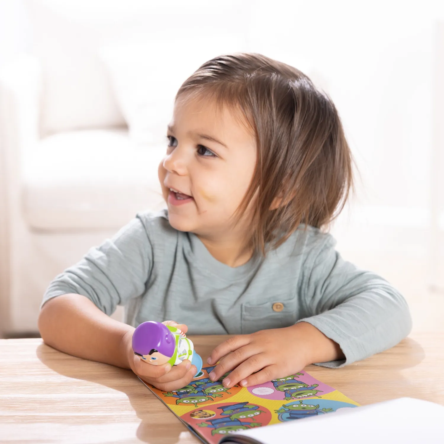Melissa & Doug Sticker WOW! Buzz Lightyear stickerboek stamper