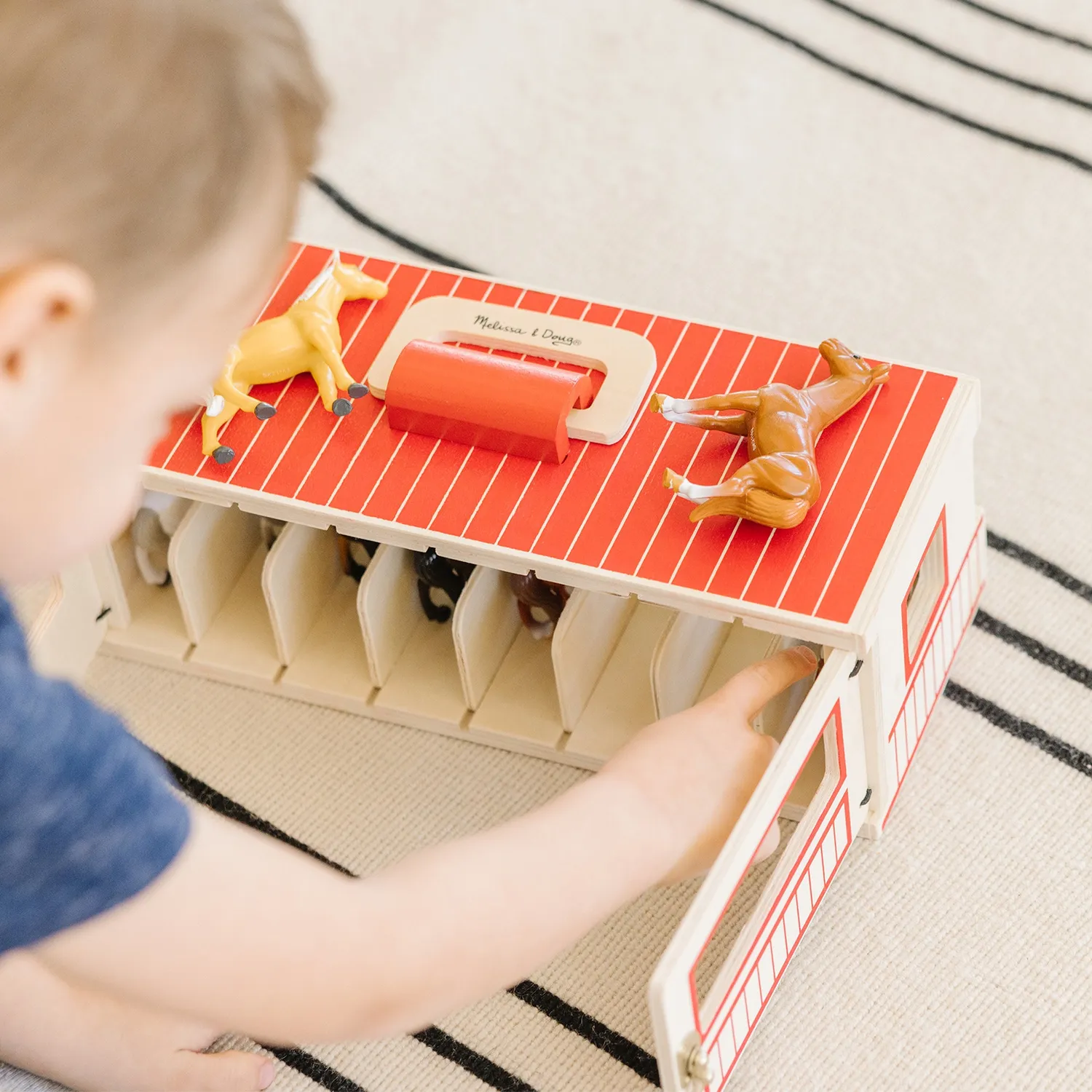 Melissa & Doug Take-Along Show-Horse Stable paardenstal 8 paarden