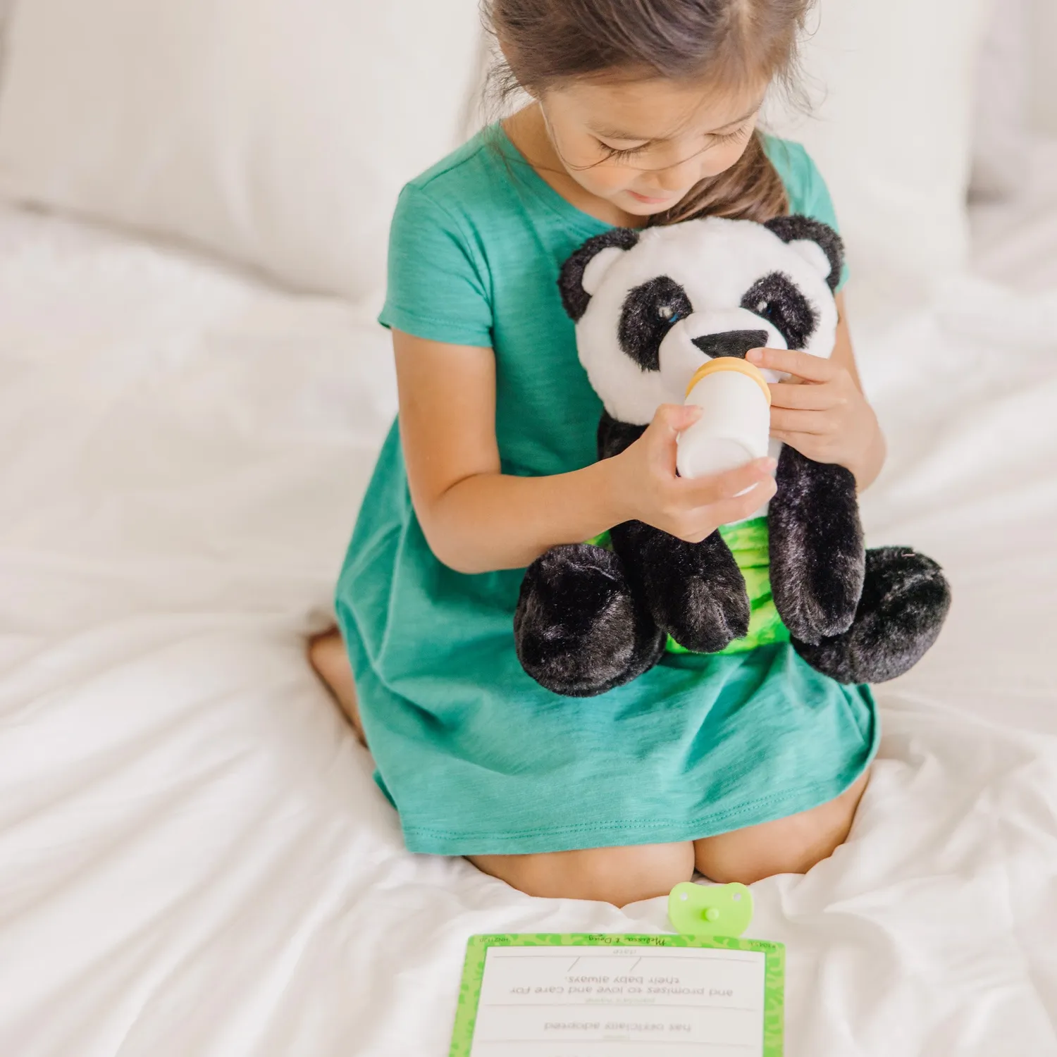 Melissa & Doug Baby Panda Knuffel 28 cm met fles