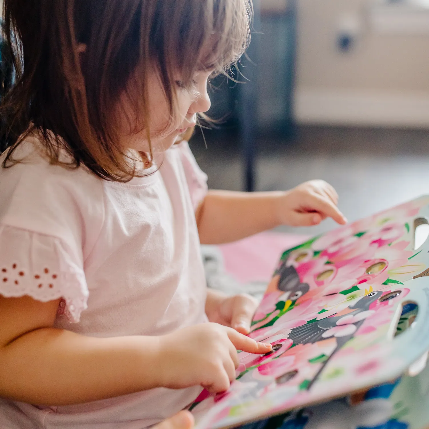 Poke-a-Dot Easter Surprise kartonboek tellen prikstippen