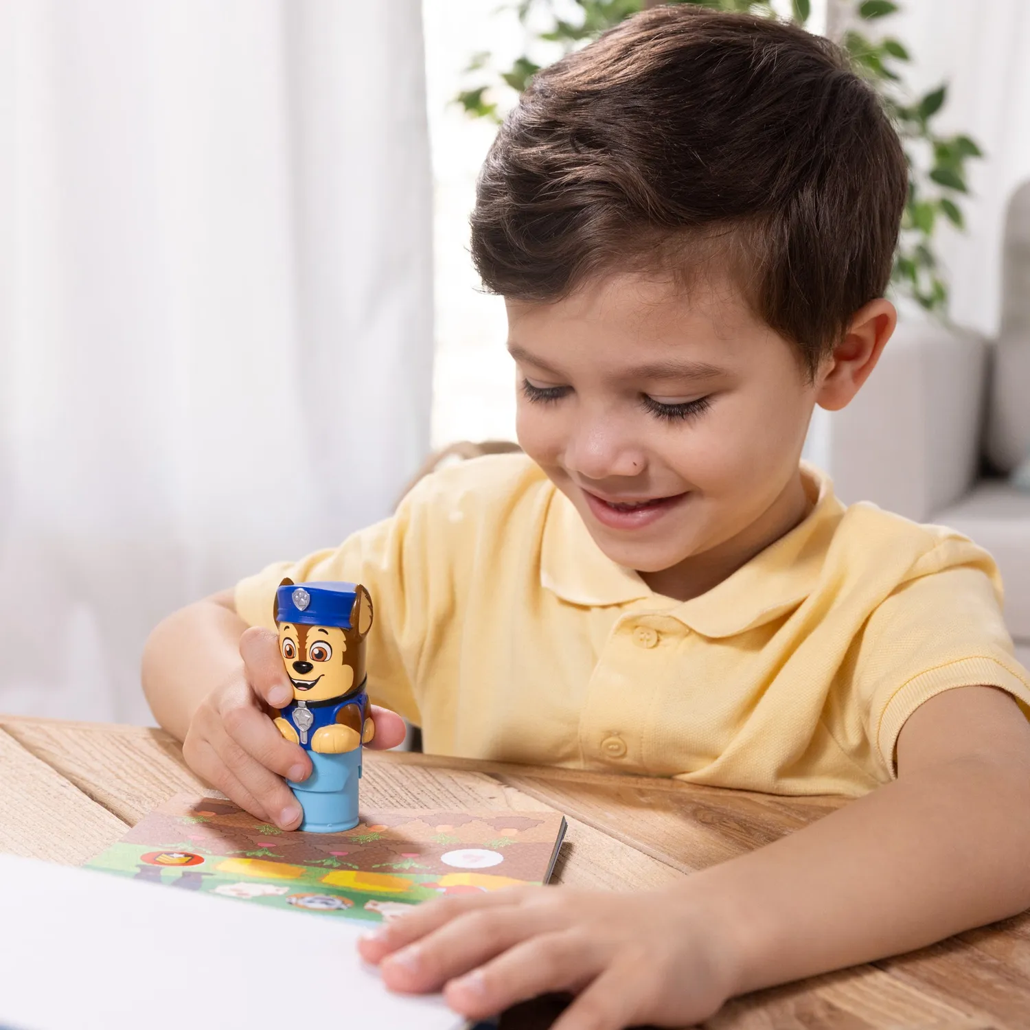 Melissa & Doug Sticker WOW! stickerboek Chase met stamper