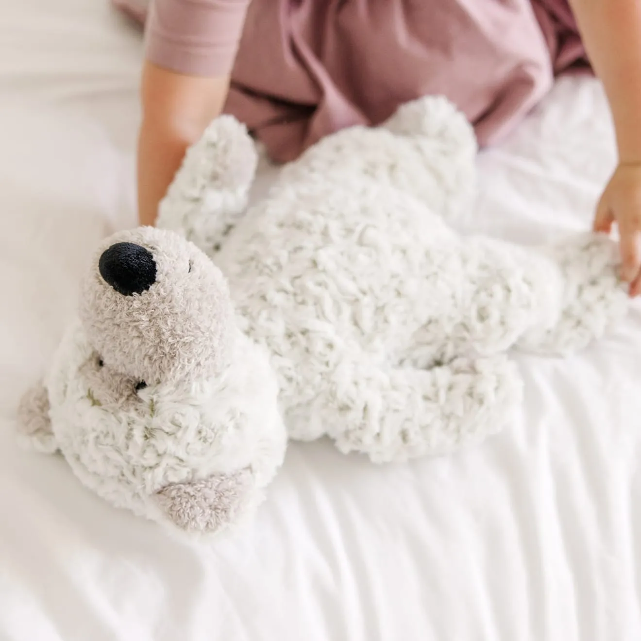 Melissa & Doug Greyson Bear knuffelbeer grijs 40 cm