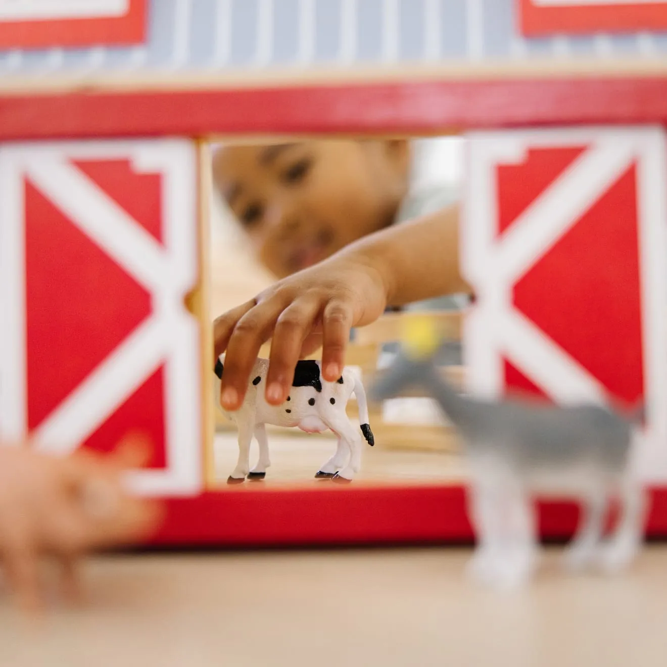 Melissa & Doug Fold & Go Barn boerderij hout 7 dieren