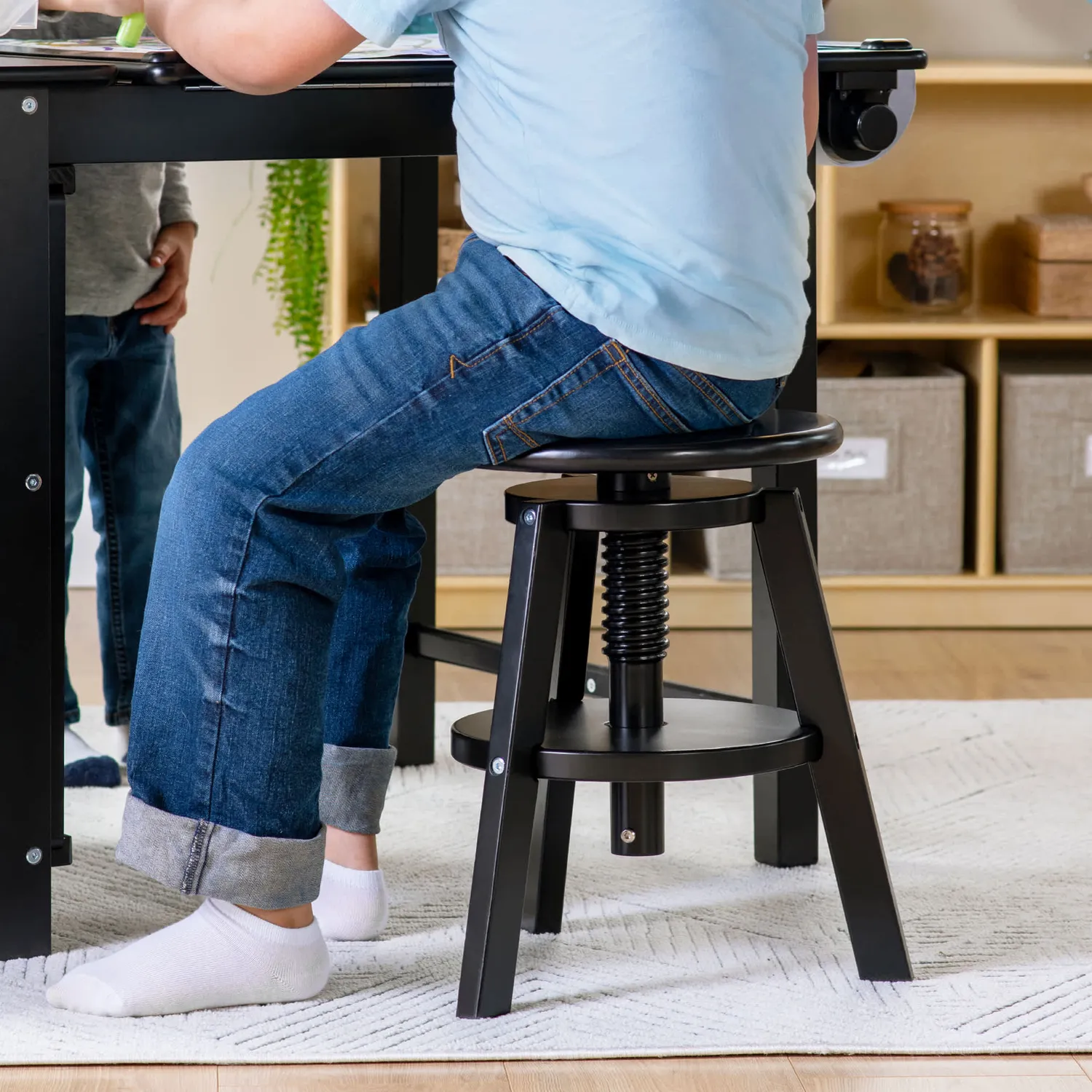 Guidecraft Adjustable Drafting Stool kruk verstelbaar hout
