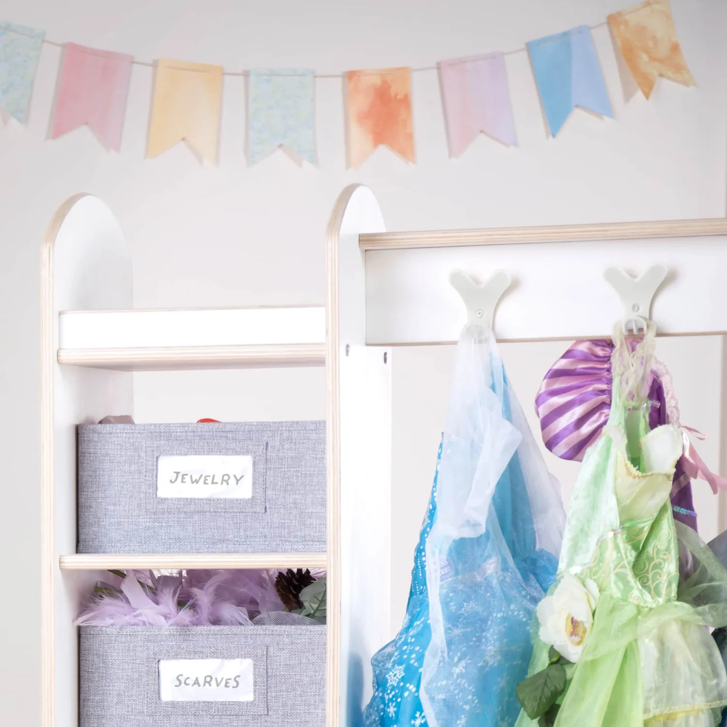 Guidecraft EdQ Dress Up verkleedkast met bakken wit