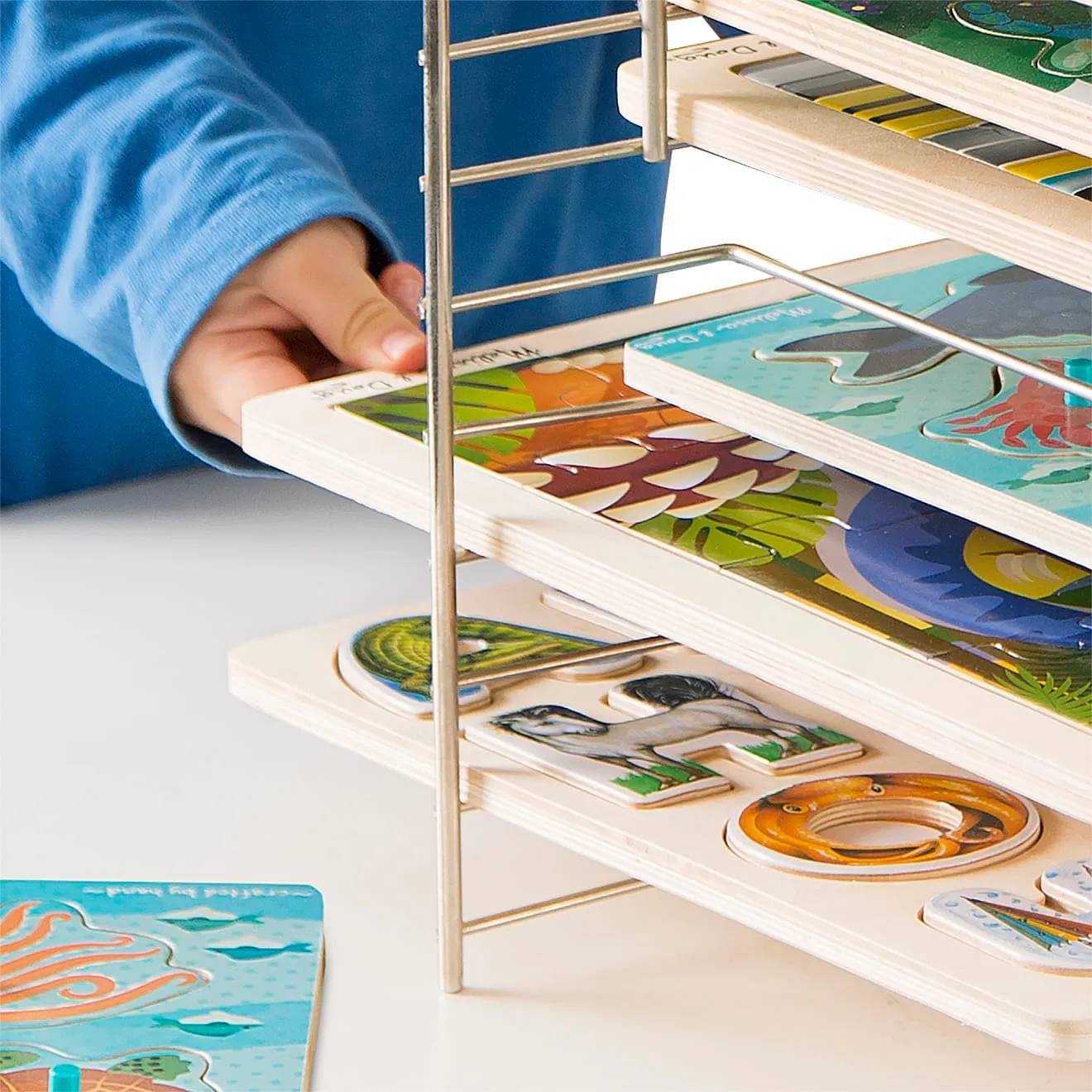 Melissa & Doug Deluxe Puzzelrek Metaal 12 Puzzels