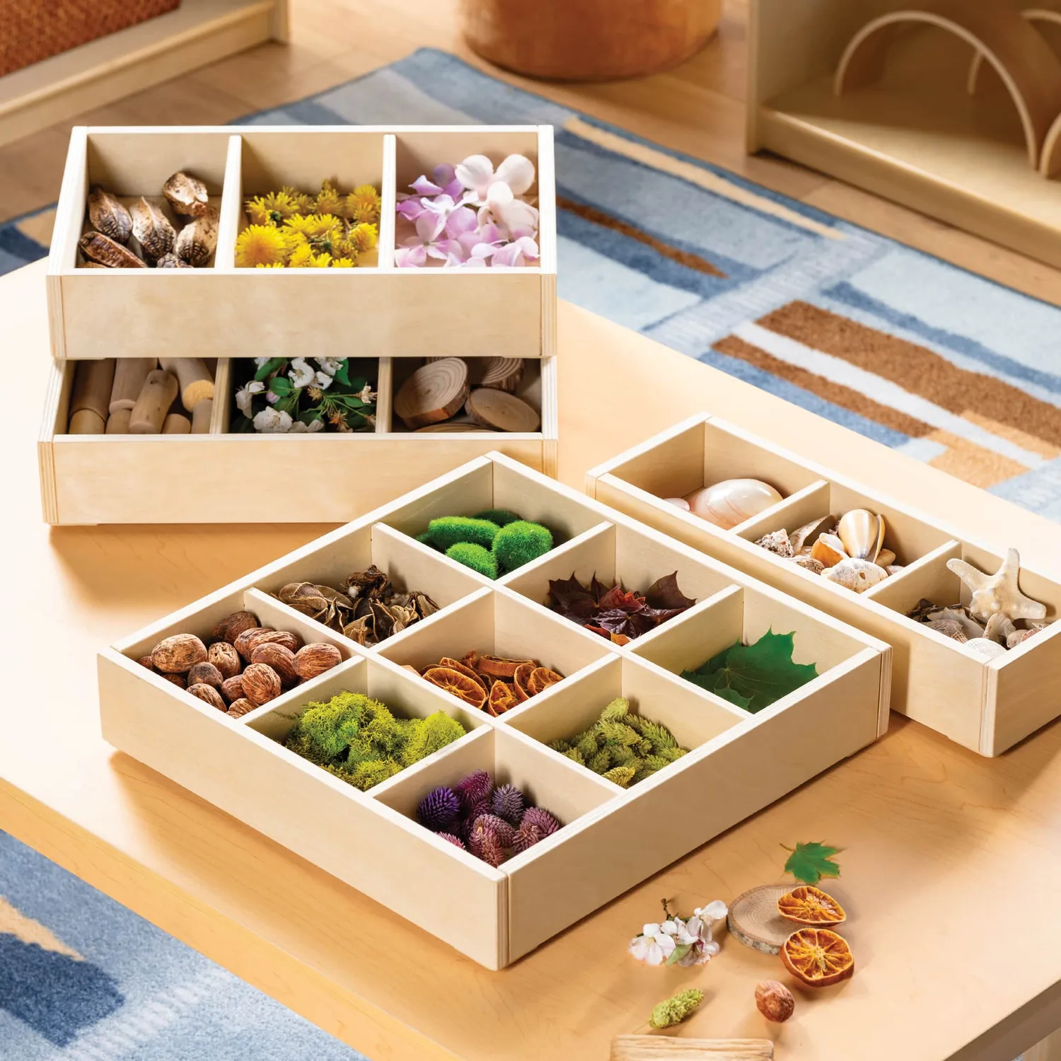 Guidecraft Loose Parts stapelbare houten trays set van 4