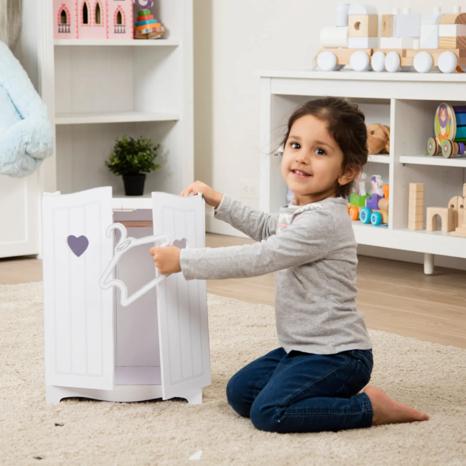 Melissa & Doug Mine to Love poppenkledingkast hout wit
