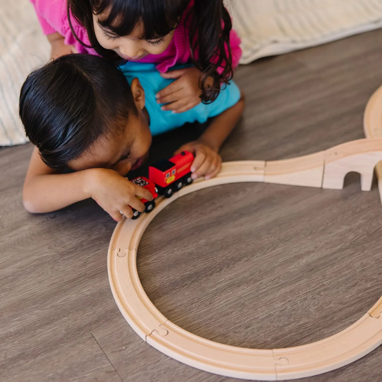 Melissa & Doug Figure 8 Treinset hout 22-delig brug