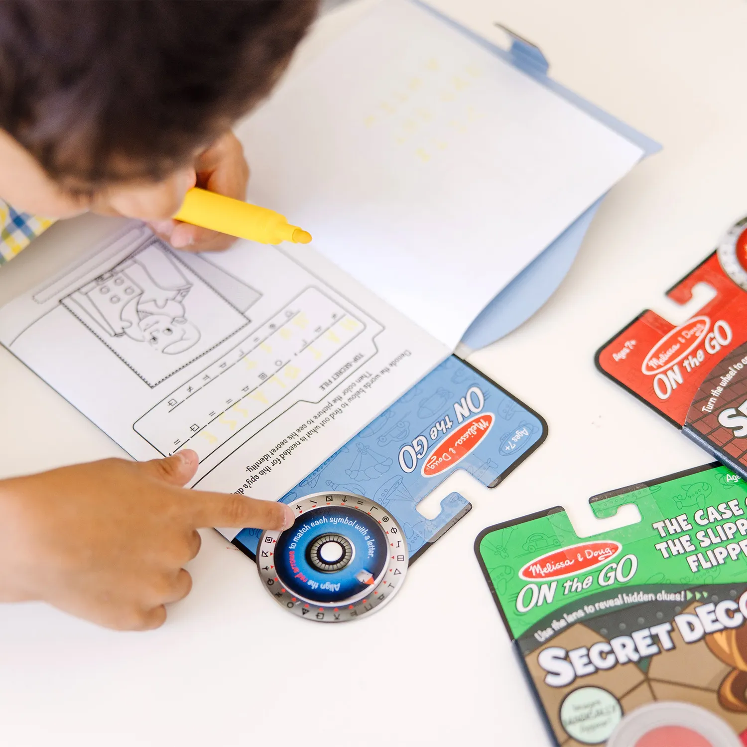 Melissa & Doug On the Go Secret Decoder activiteitenboek 3-pack codes