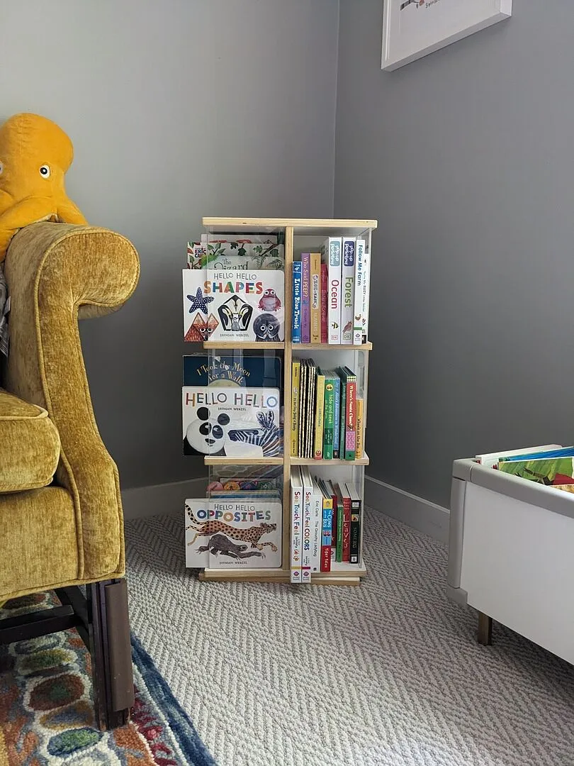 Guidecraft EdQ Rotating Book Display 3 Tier boekenrek naturel berkenhout