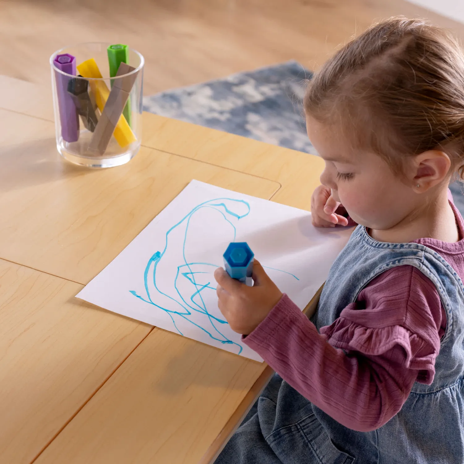 Guidecraft Sensory Activity Table speeltafel met krukken hout