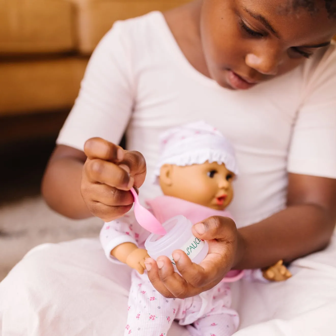 Melissa & Doug Mine to Love poppenaccessoires voeden en verschonen