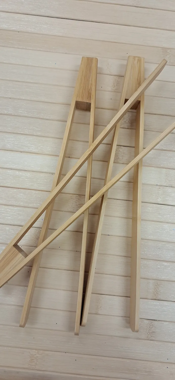 De Potjeskast Pincet speelgoedpincet 24 cm bamboe
