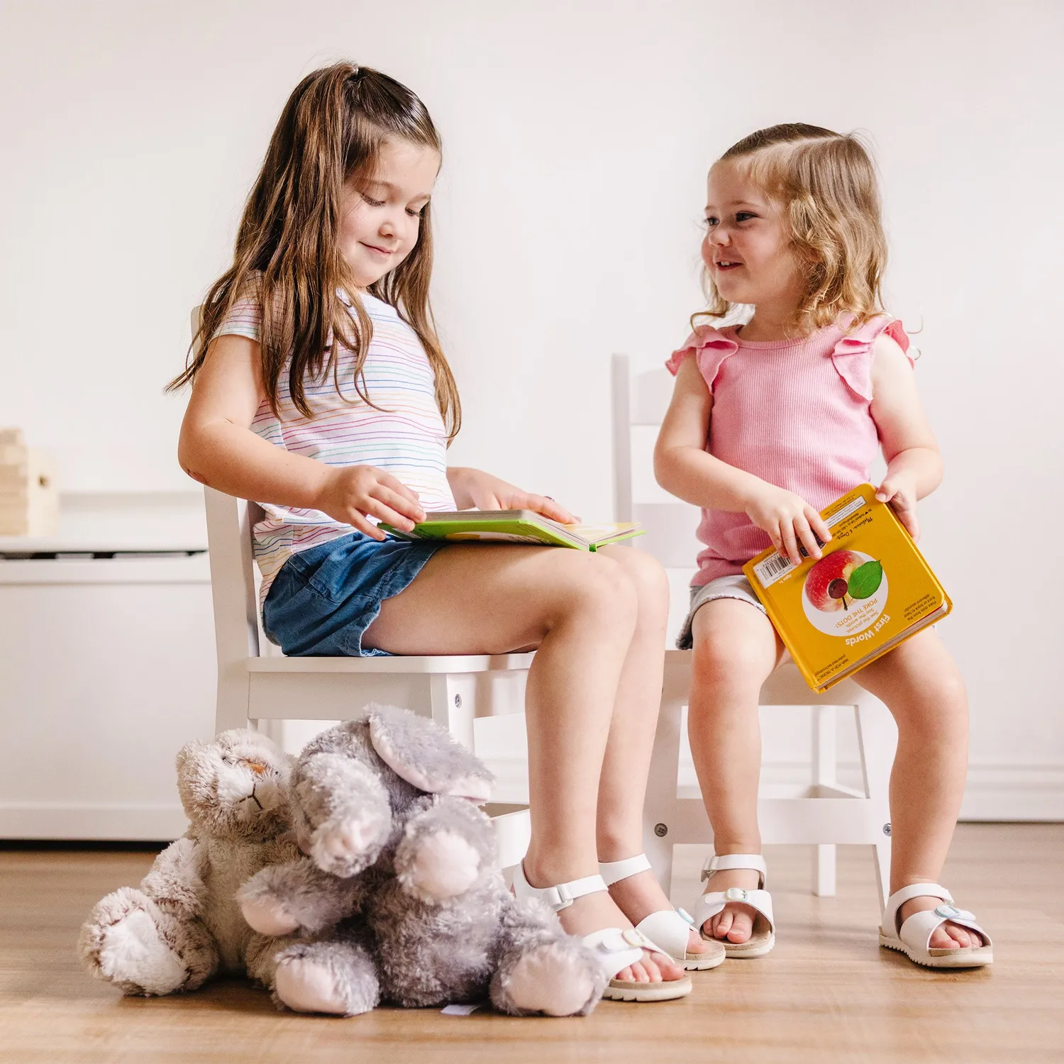 Melissa & Doug Wooden Chair Pair witte kinderstoelen 2 stuks