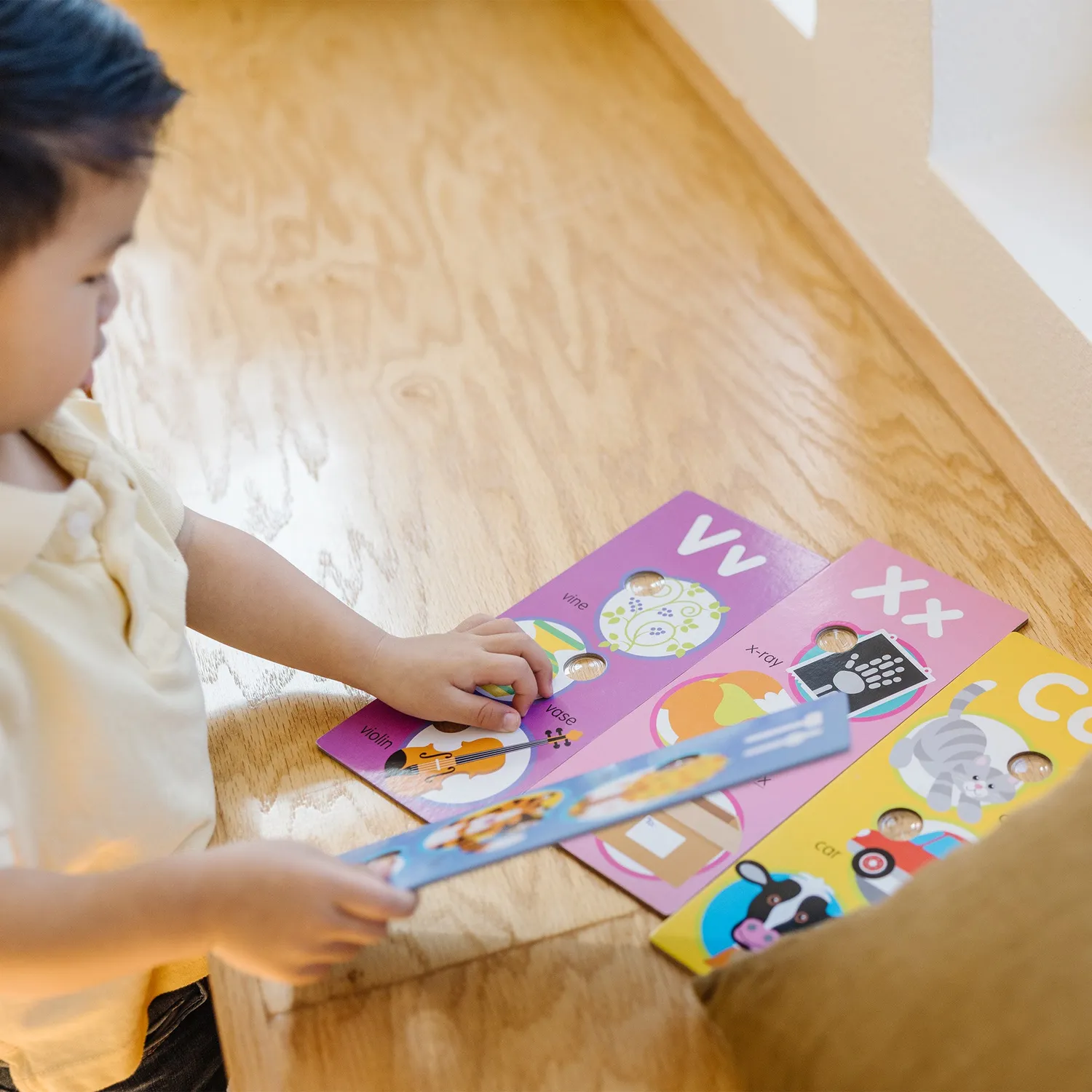 Melissa & Doug Poke-A-Dot Jumbo Alphabet leerkaarten A-Z