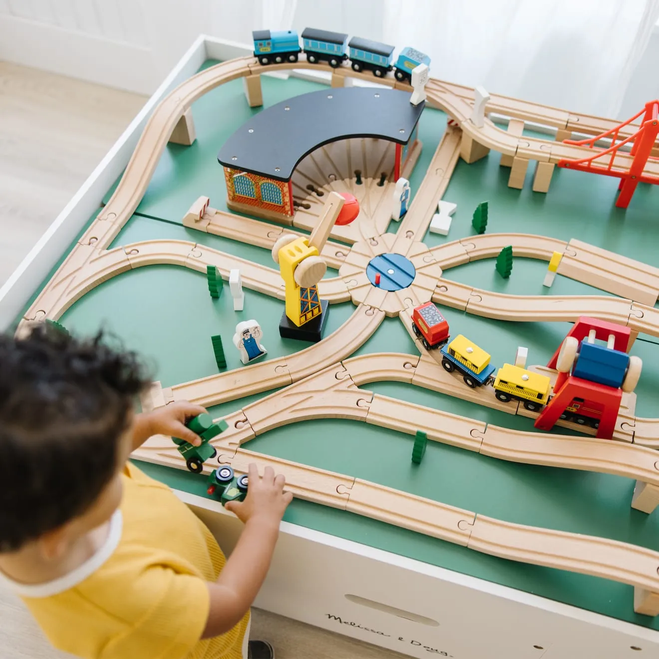 Melissa & Doug Multi-Activity houten treintafel met lade