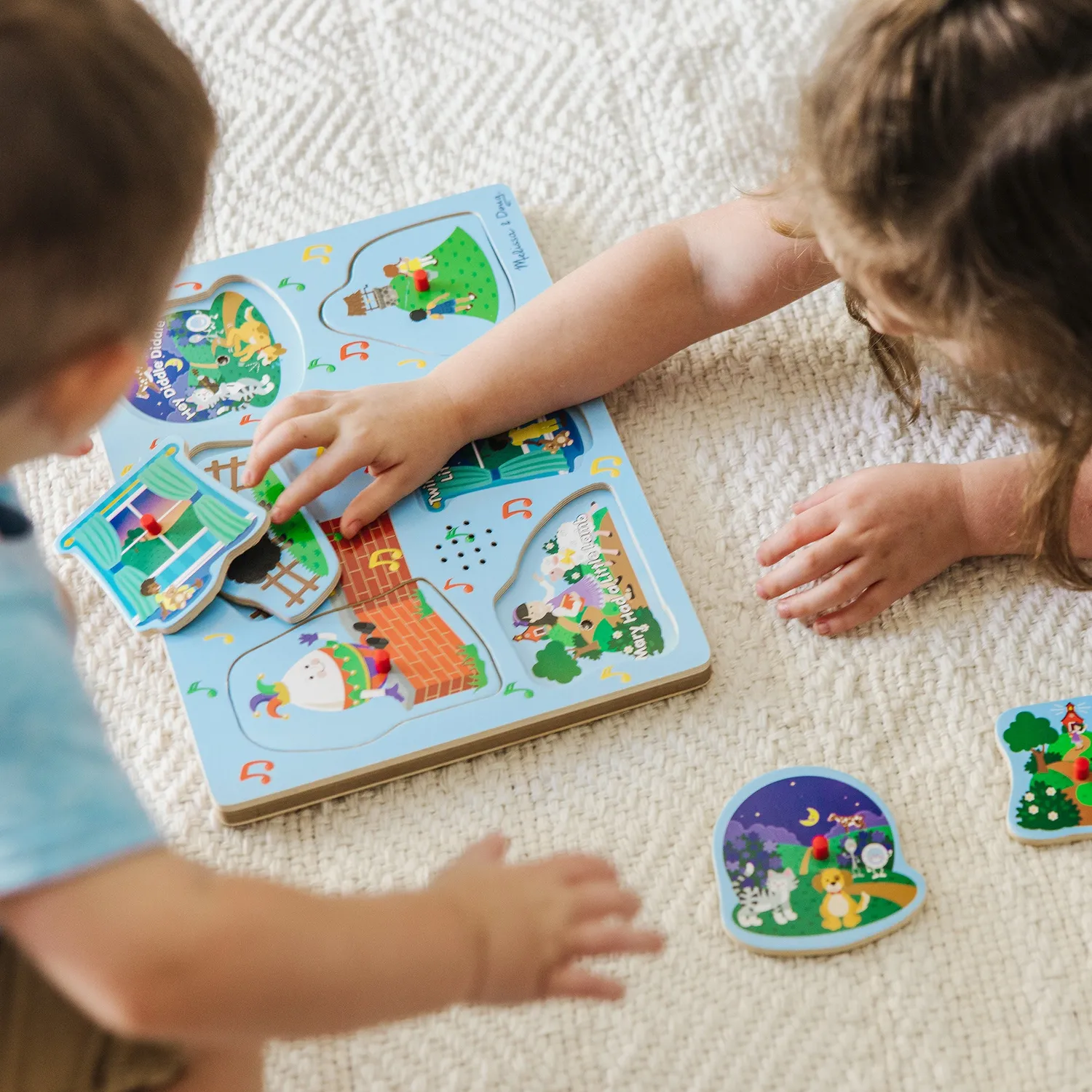 Melissa & Doug Nursery Rhymes 2 geluidspuzzel 6 stukjes houten