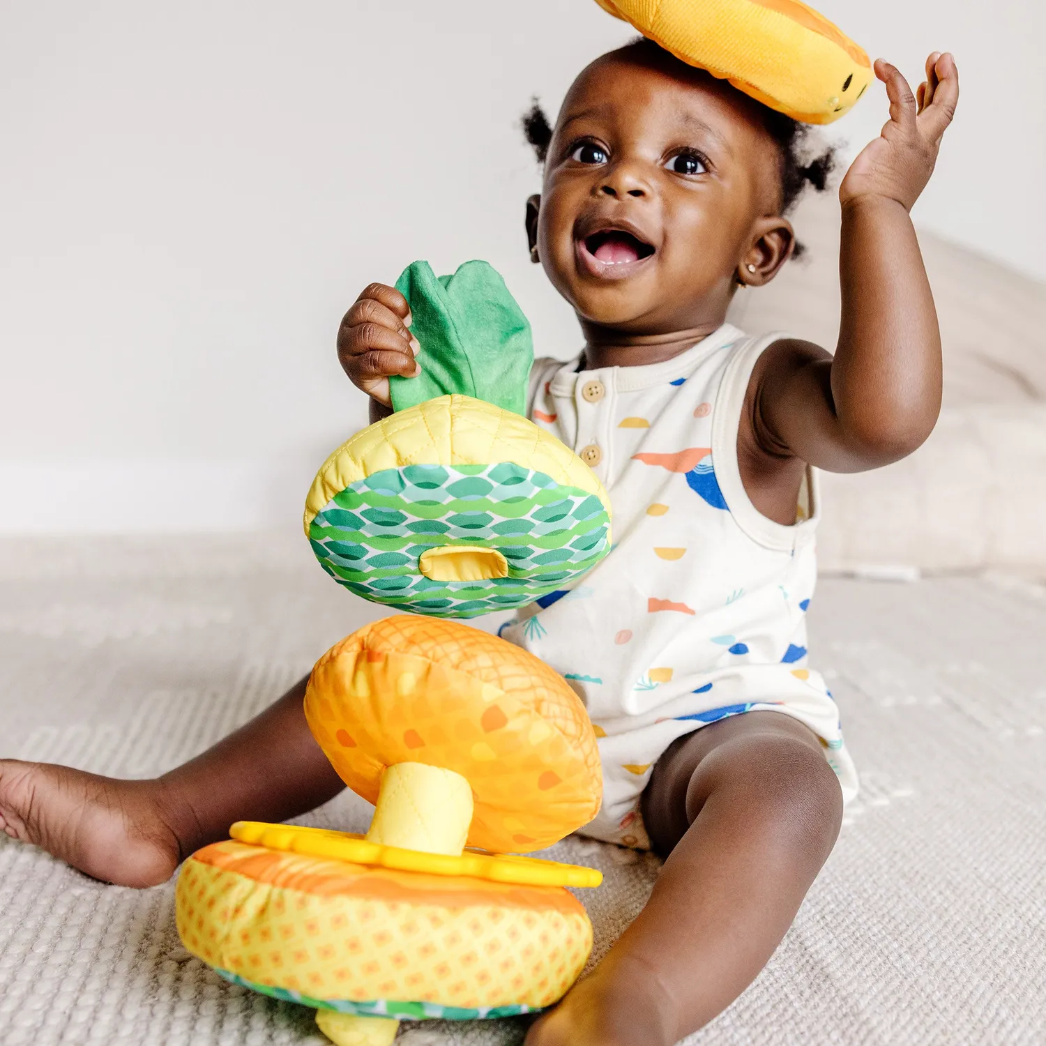 Melissa & Doug Pineapple Soft Stacker stapeltoren baby zacht