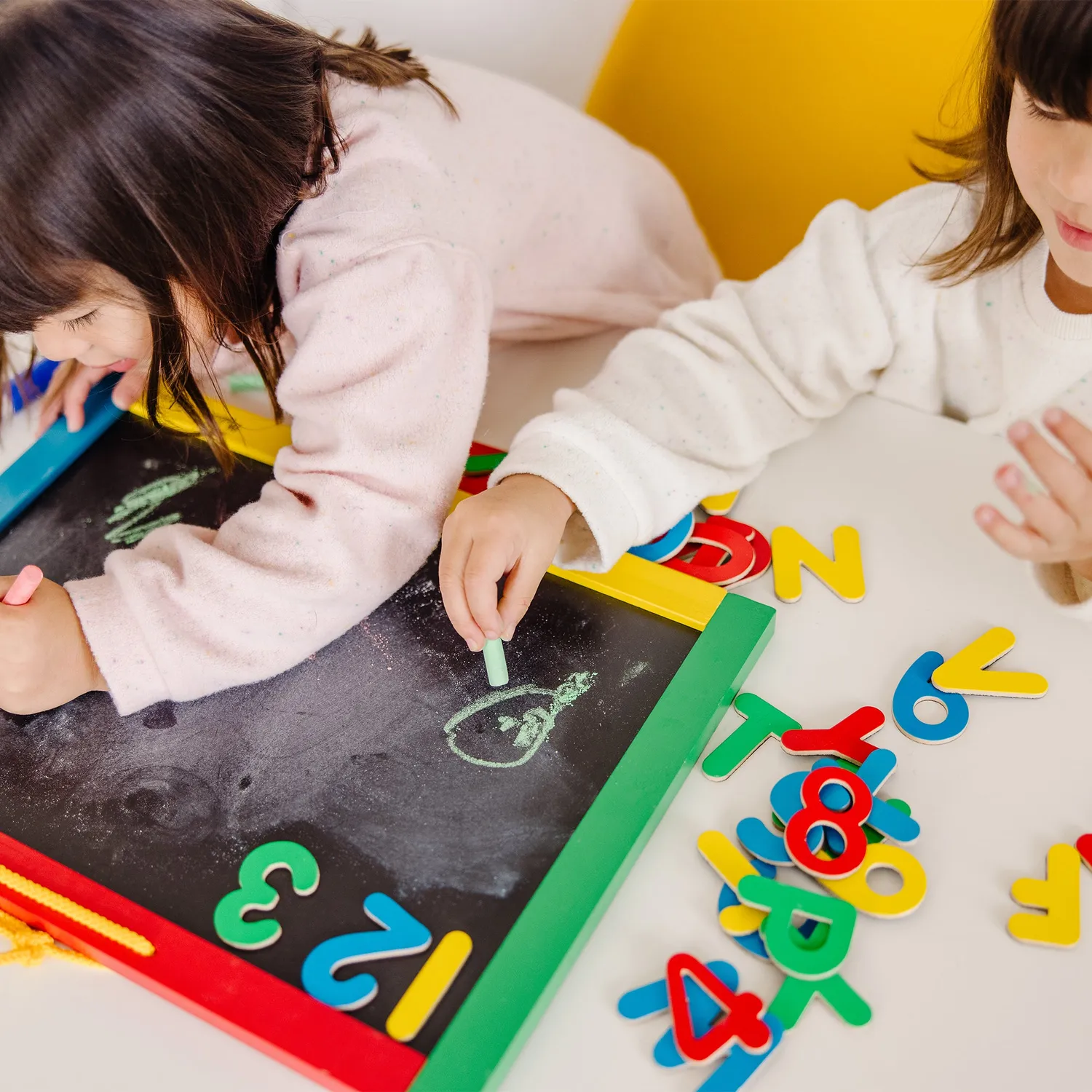 Melissa & Doug Magnetic Chalkboard krijtbord magneetbord hoofdletters