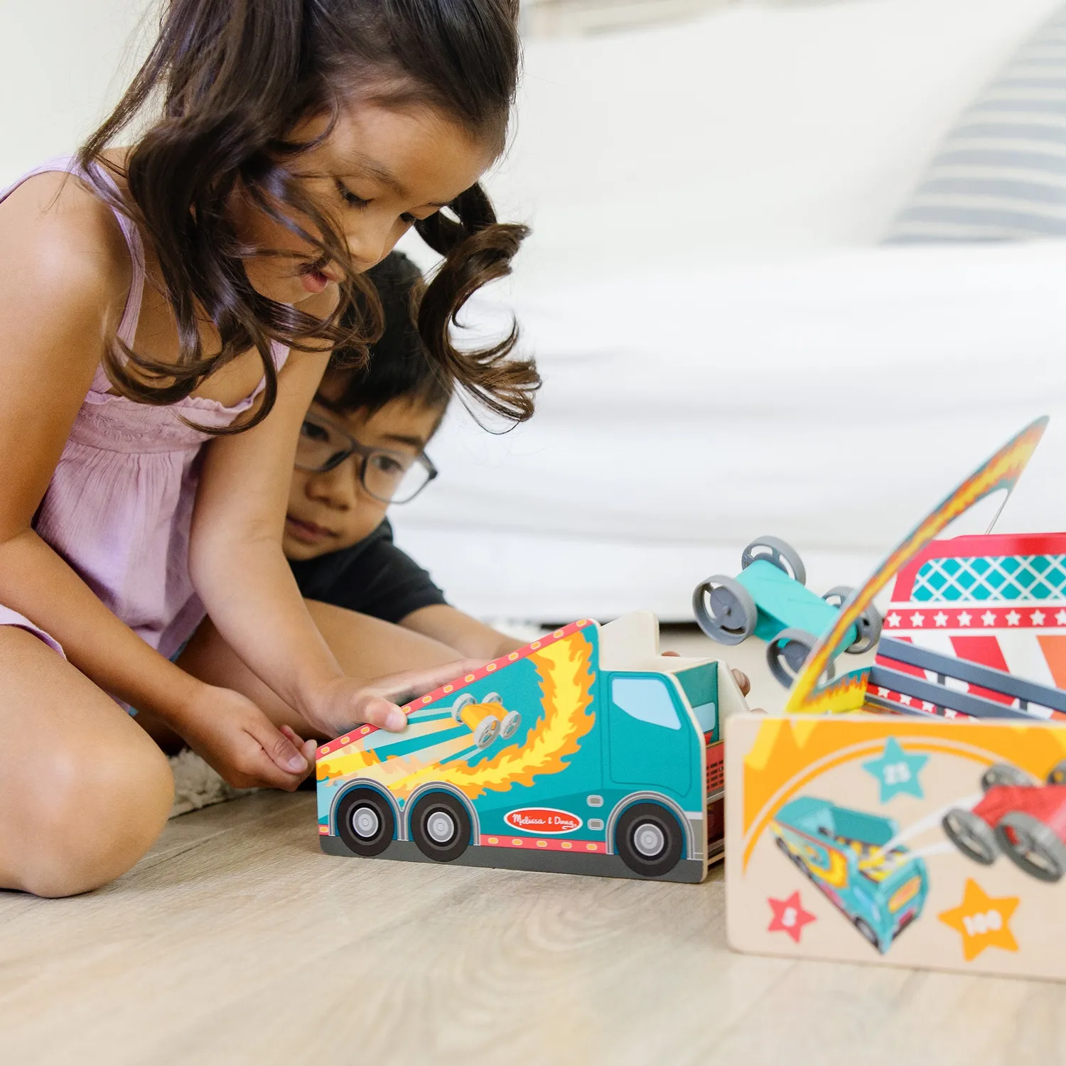 Melissa & Doug Fun at the Fair Stunt Cars raceauto lanceerset