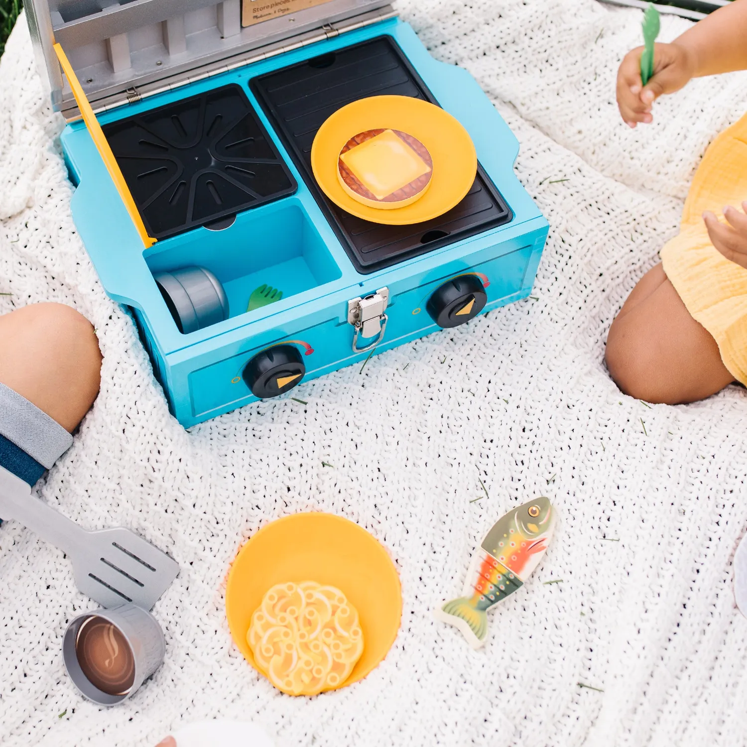 Melissa & Doug Let's Explore Camp Stove speelfornuis 24-delig