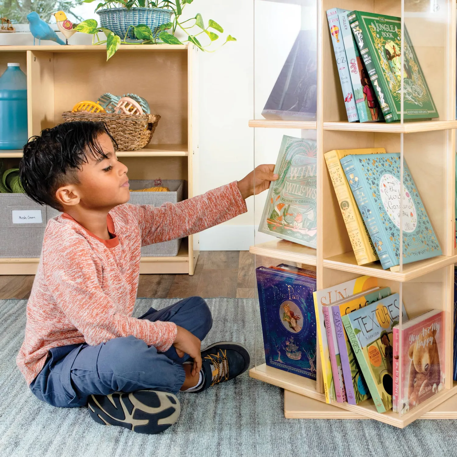 Guidecraft EdQ Rotating Book Display 3 Tier boekenrek naturel berkenhout