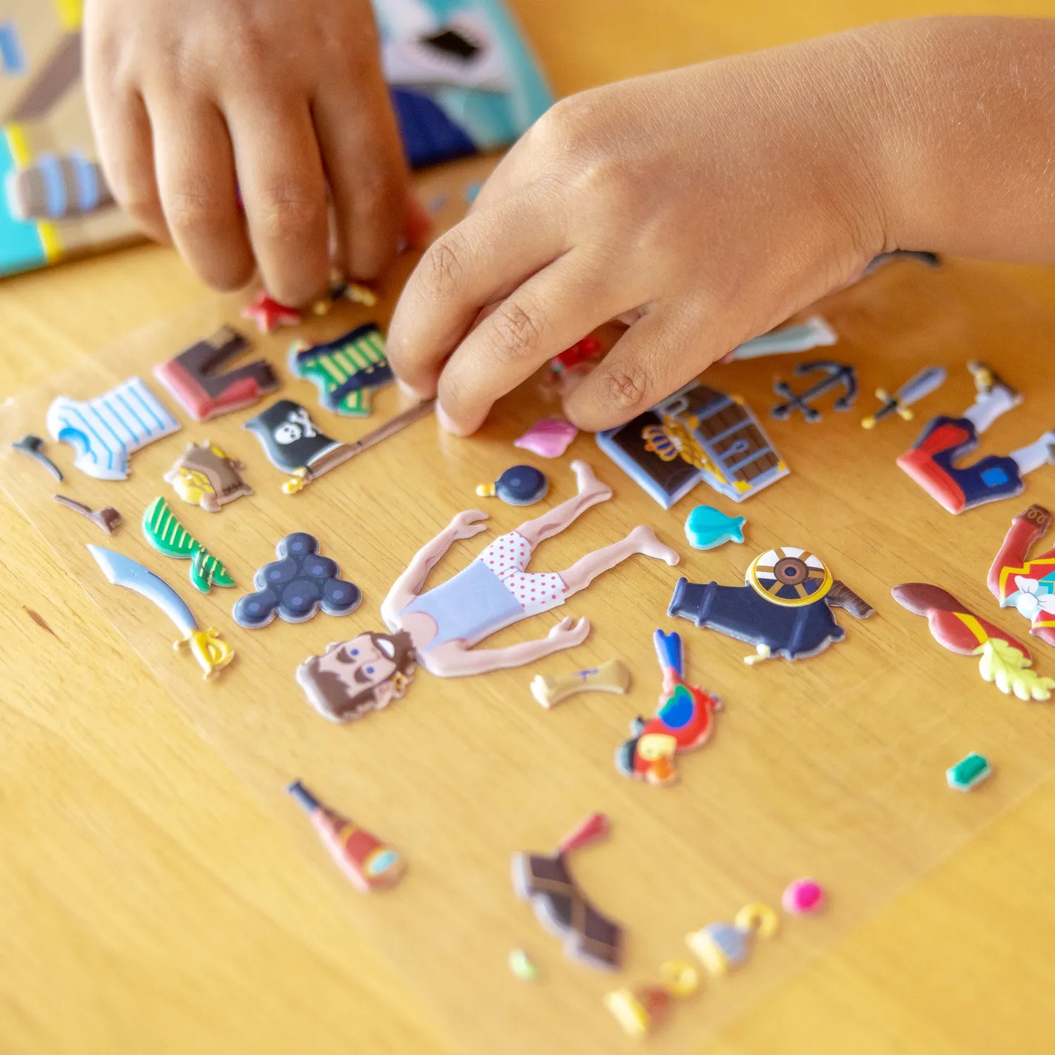Melissa & Doug Puffy Sticker speelset piraat 51 herbruikbaar