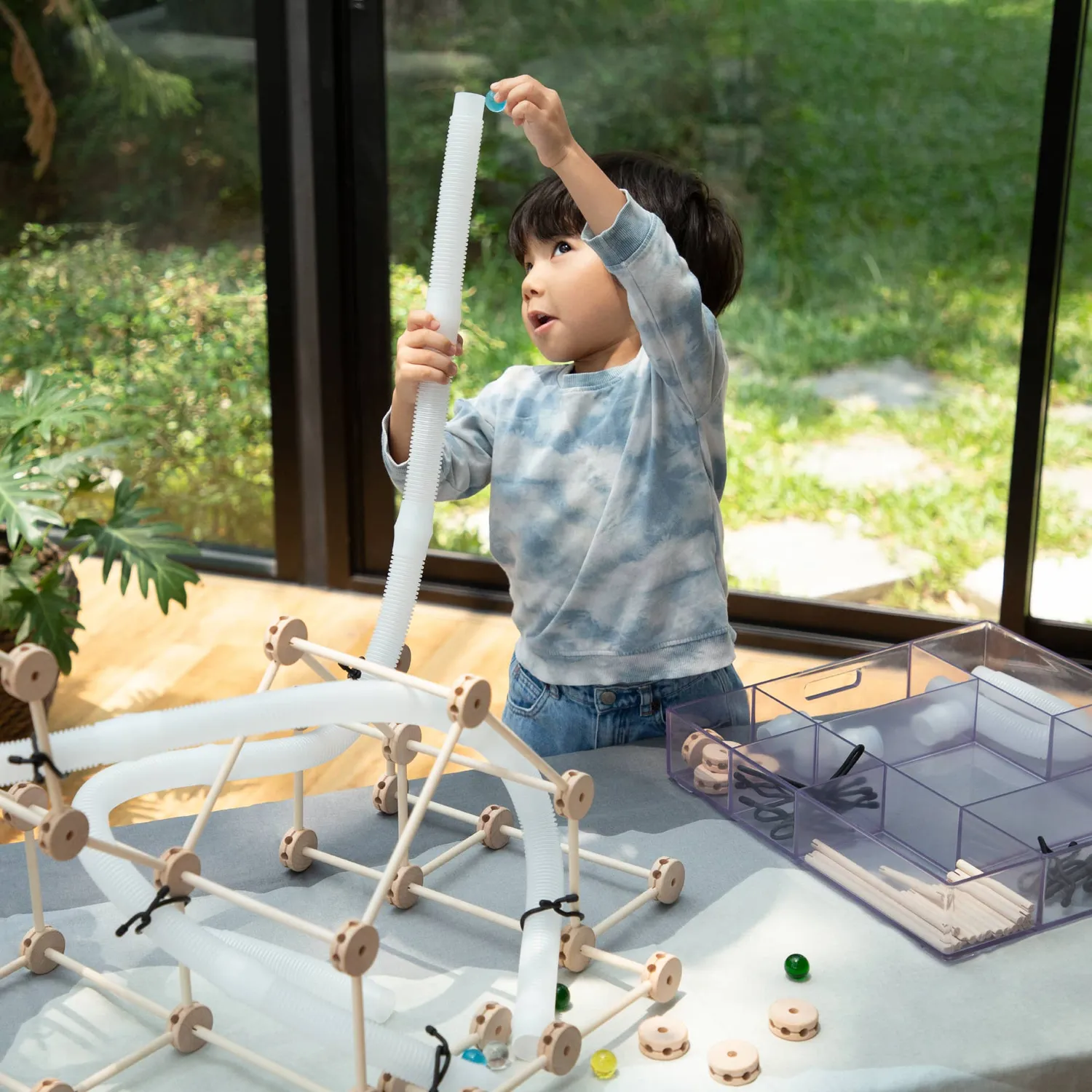 Guidecraft Inclined to Exploration Loose Parts STEM kit
