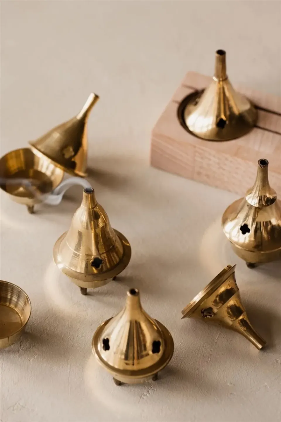 Ginger Fairy wierookhoudertje messing goud voor kegel