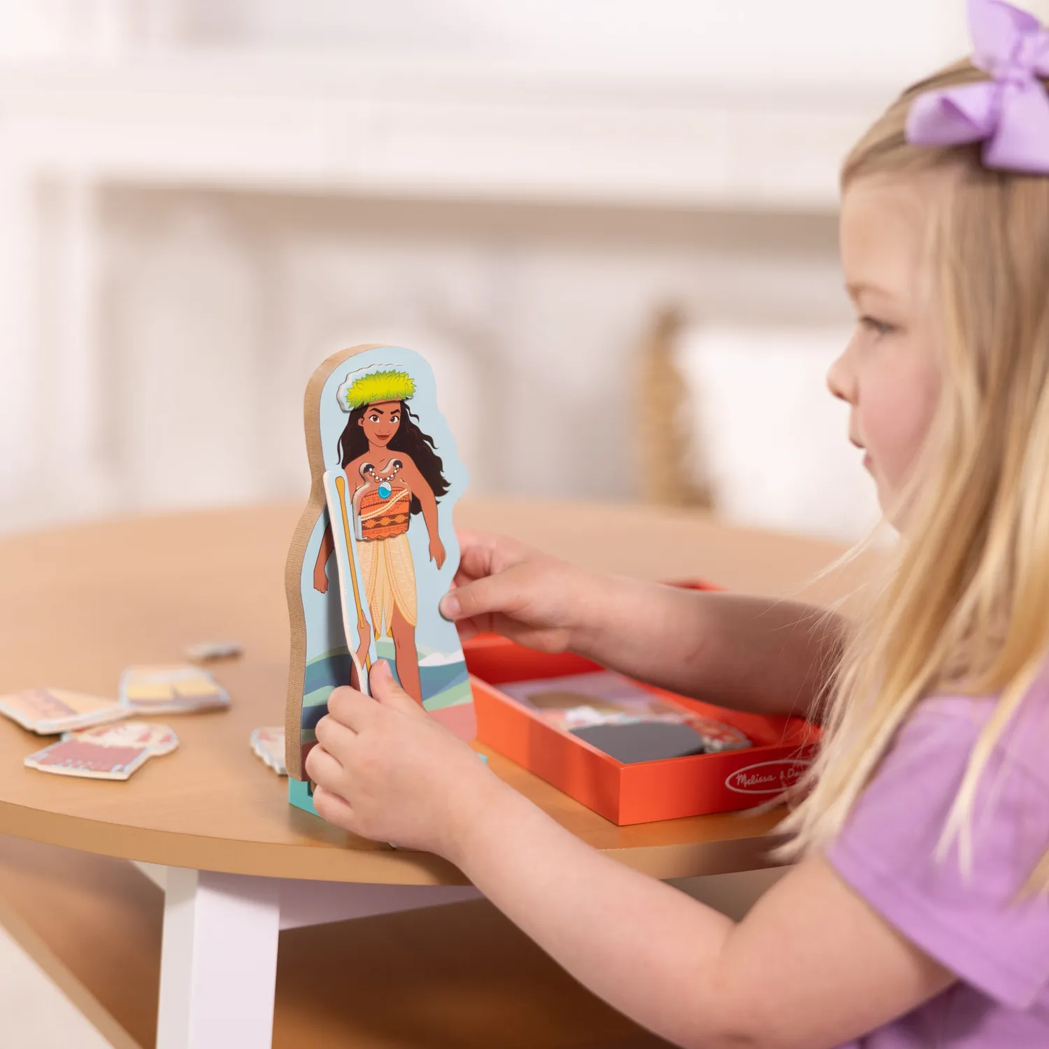 Melissa & Doug Disney Moana magnetische aankleedpop 30-delig hout