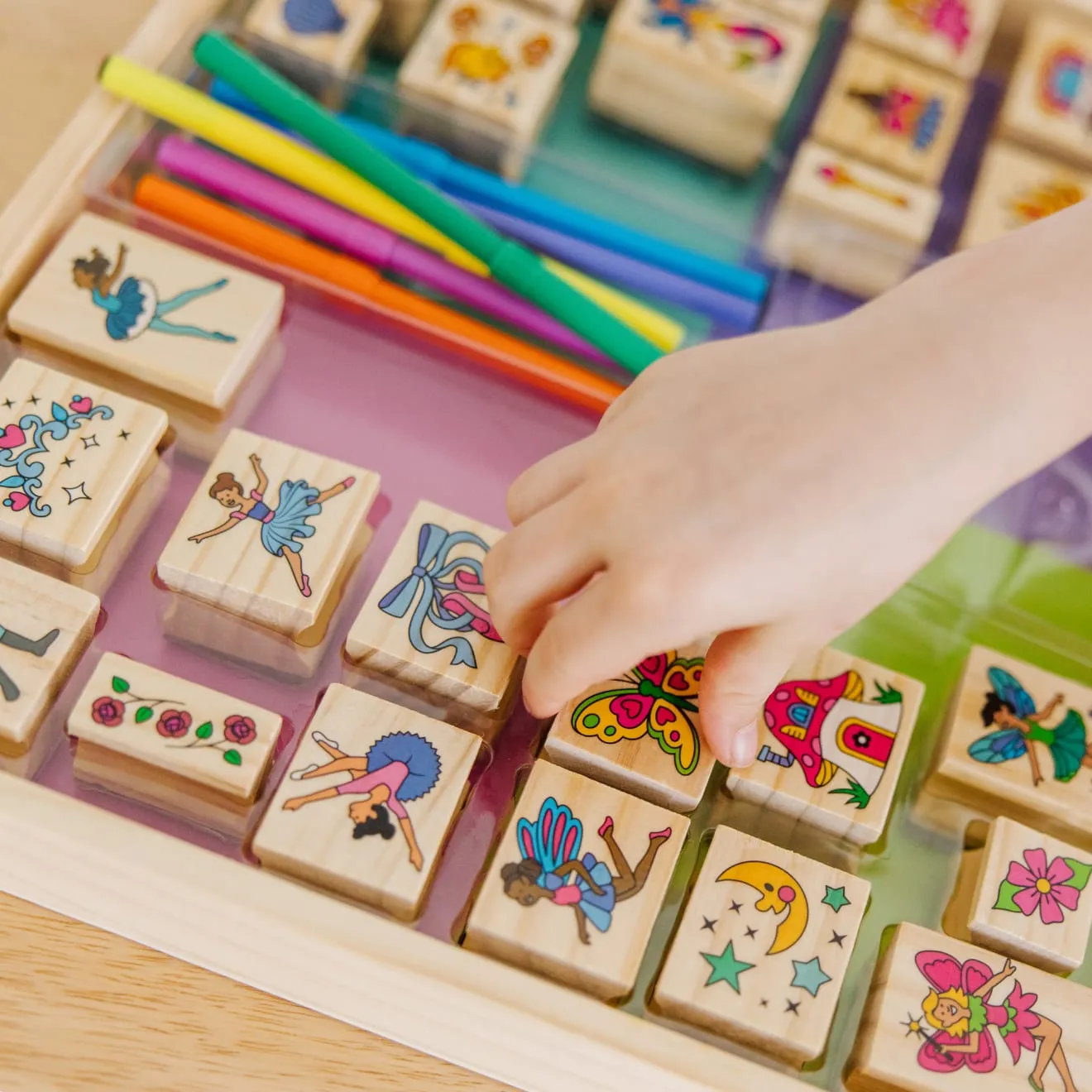 Melissa & Doug Deluxe Fairy Tale stempelset 38-delig sprookjes