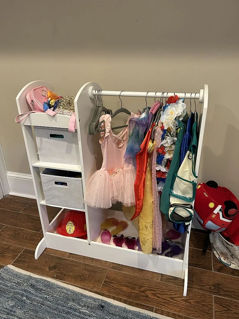 Guidecraft See and Store verkleedkast roze met kledingrek