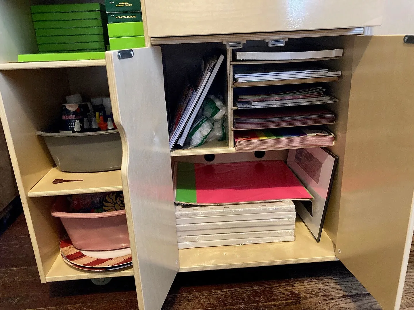 Guidecraft Kids Art Activity knutselkar op wielen opberging