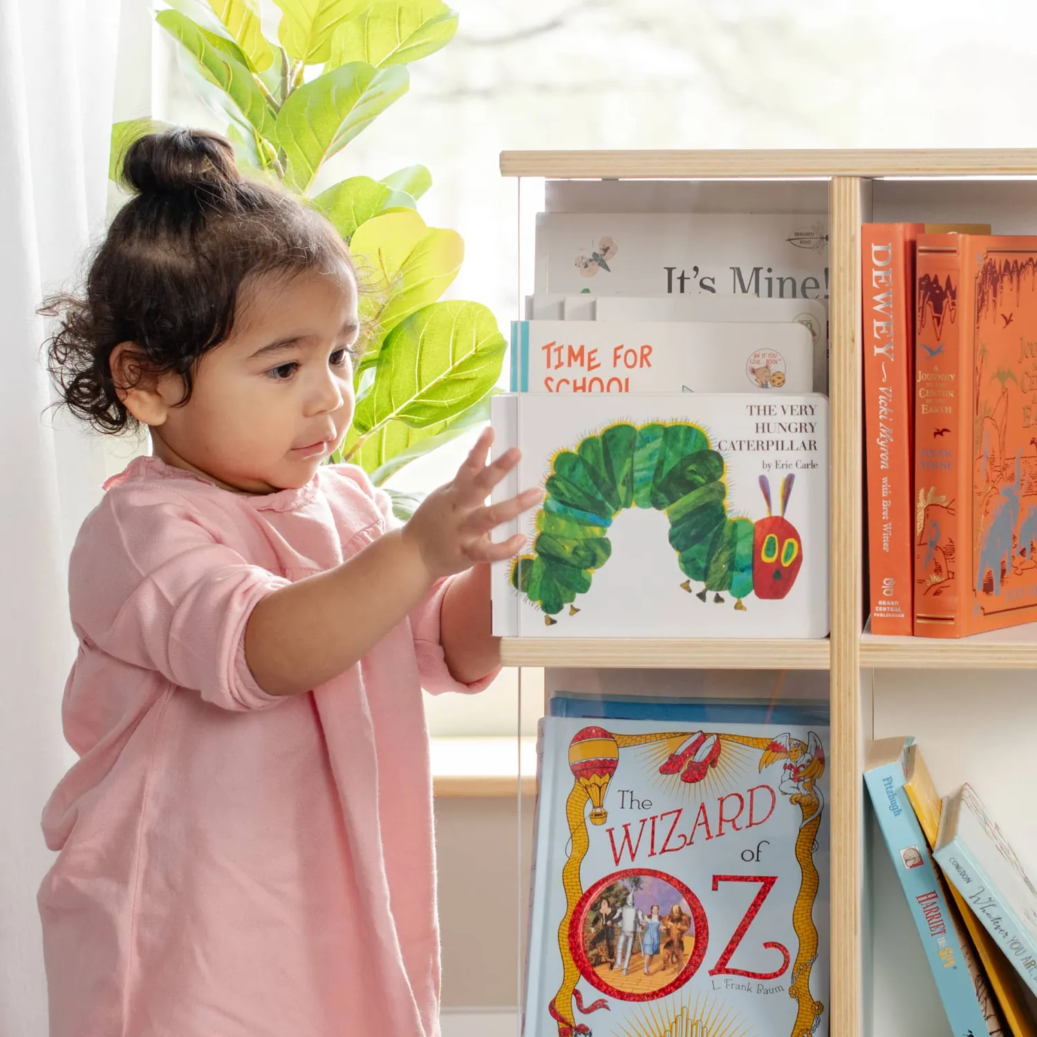 Guidecraft EdQ Rotating Book Display 3 Tier boekenrek naturel berkenhout