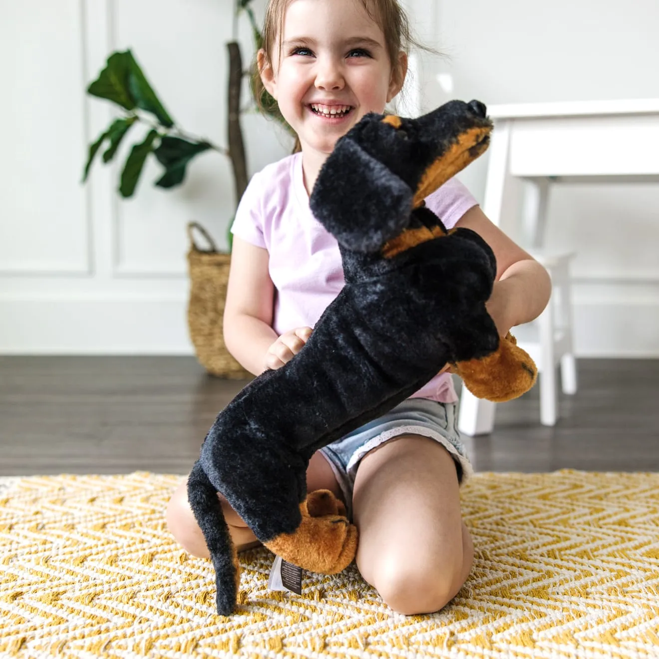 Melissa & Doug Dachshund Dog knuffel teckel zwart-bruin