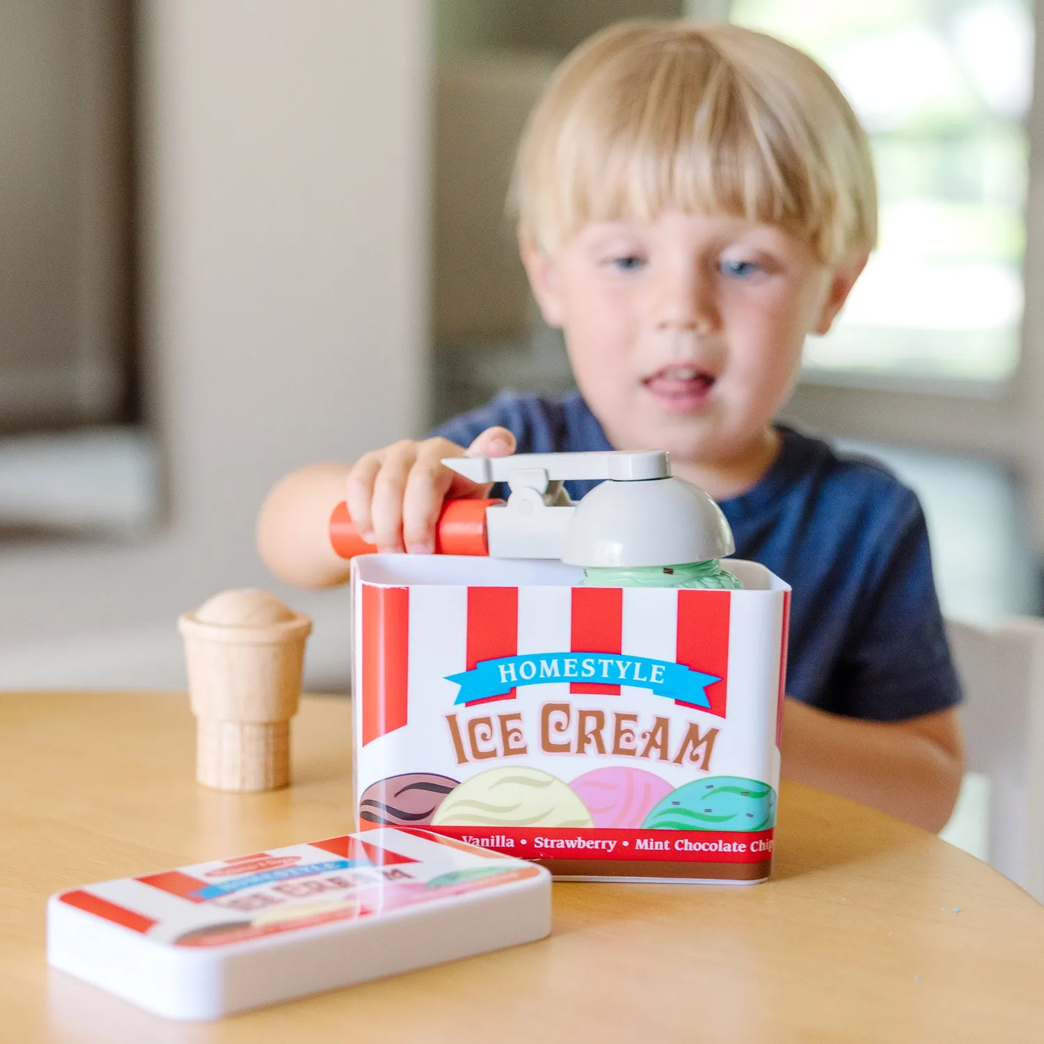 Melissa & Doug Scoop & Stack Magnetische IJsjesset 4 Bollen