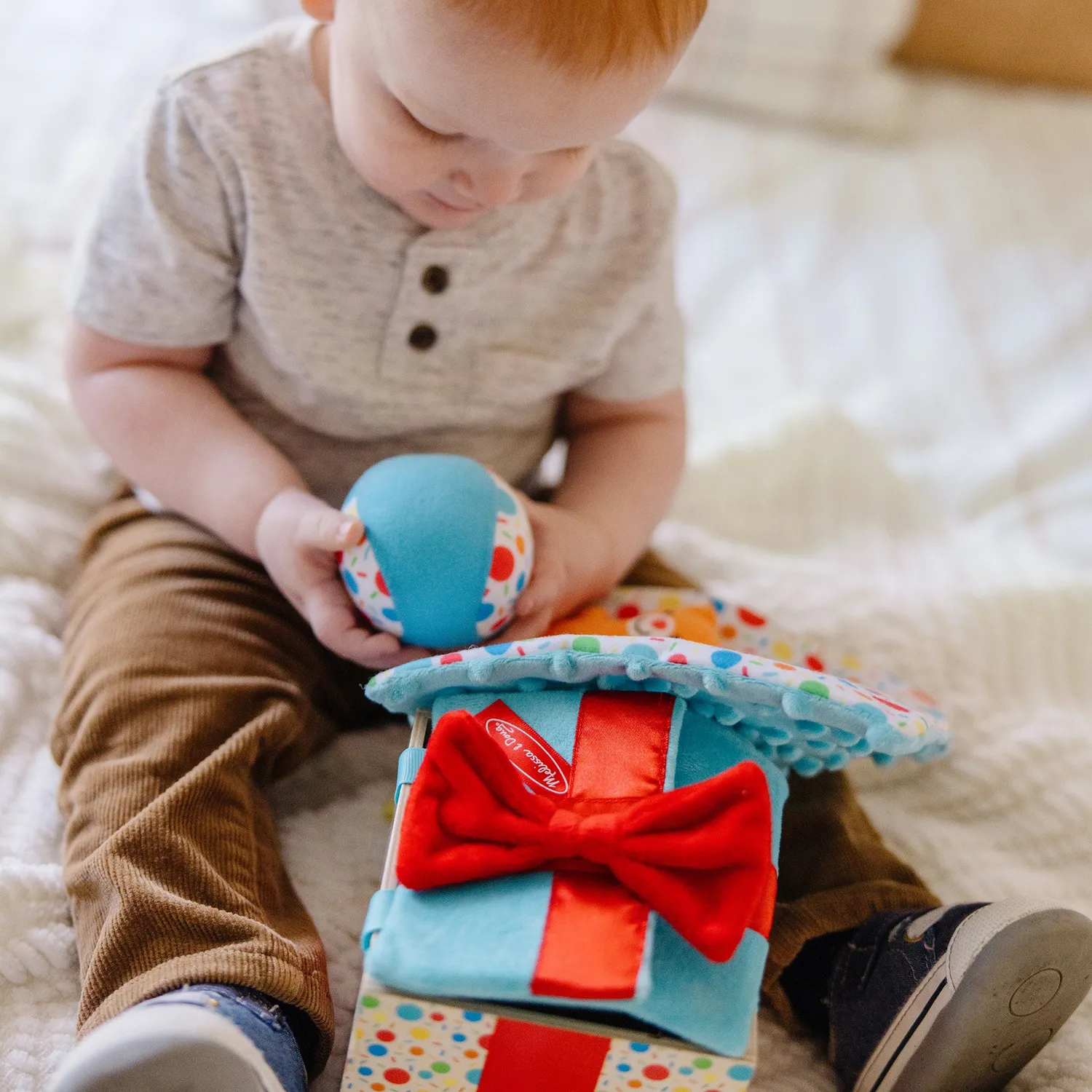 Melissa & Doug Surprise Gift Box baby speelbox zintuigen