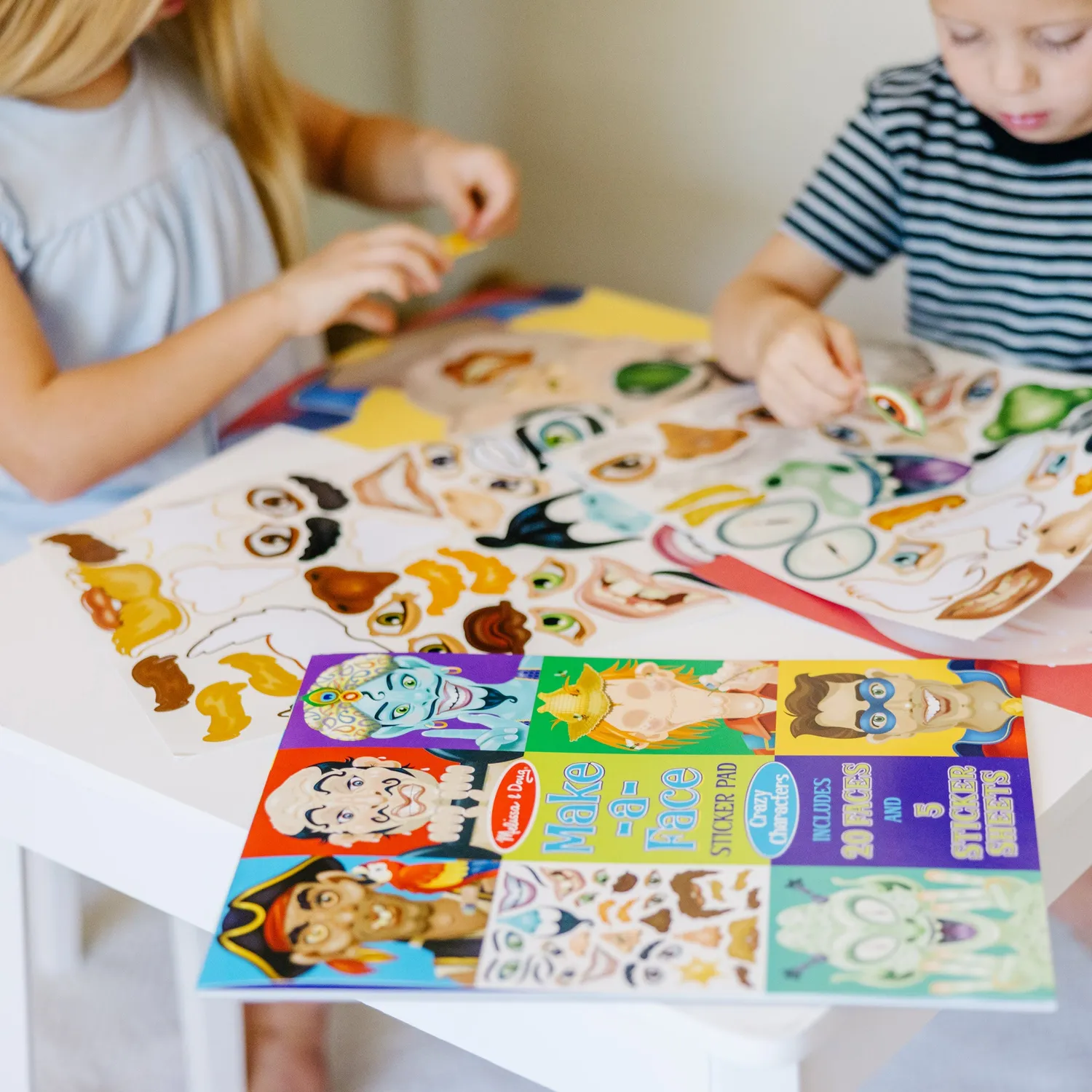 Melissa & Doug Make-a-Face stickerboek gekke gezichten