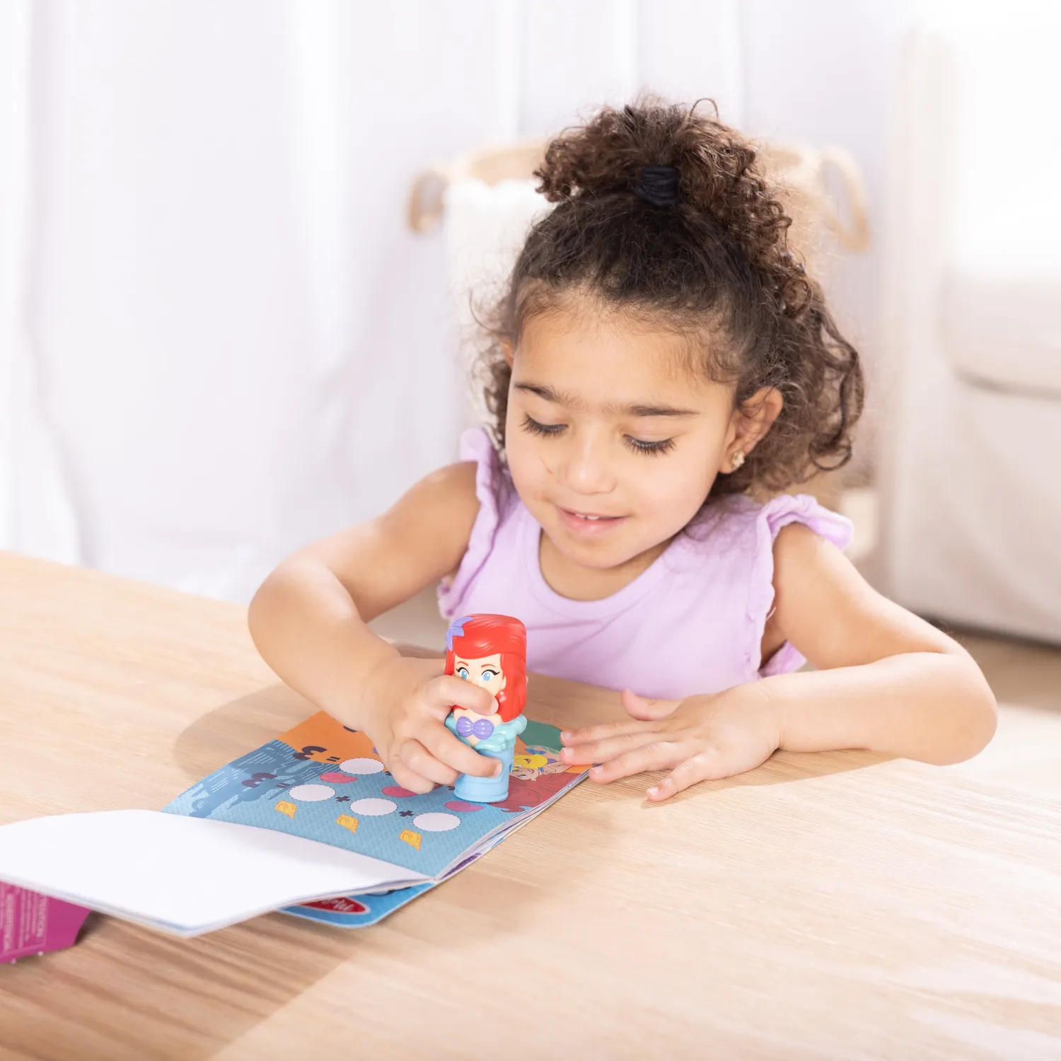 Melissa & Doug Sticker WOW Ariel stickerboek stempel