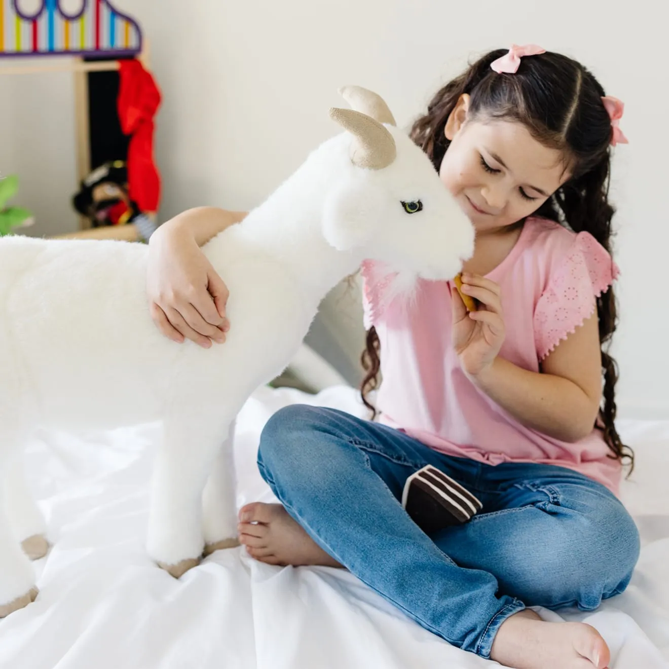 Melissa & Doug Lifelike Plush Goat knuffel geit 57 cm