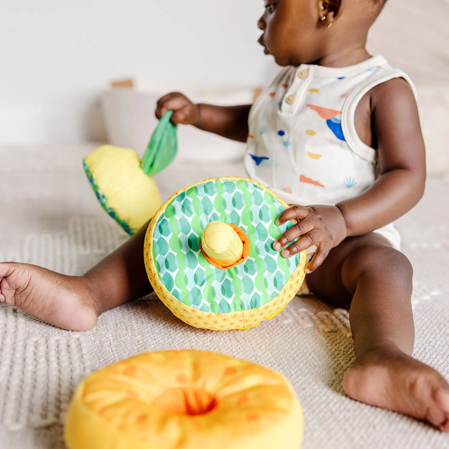 Melissa & Doug Pineapple Soft Stacker stapeltoren baby zacht