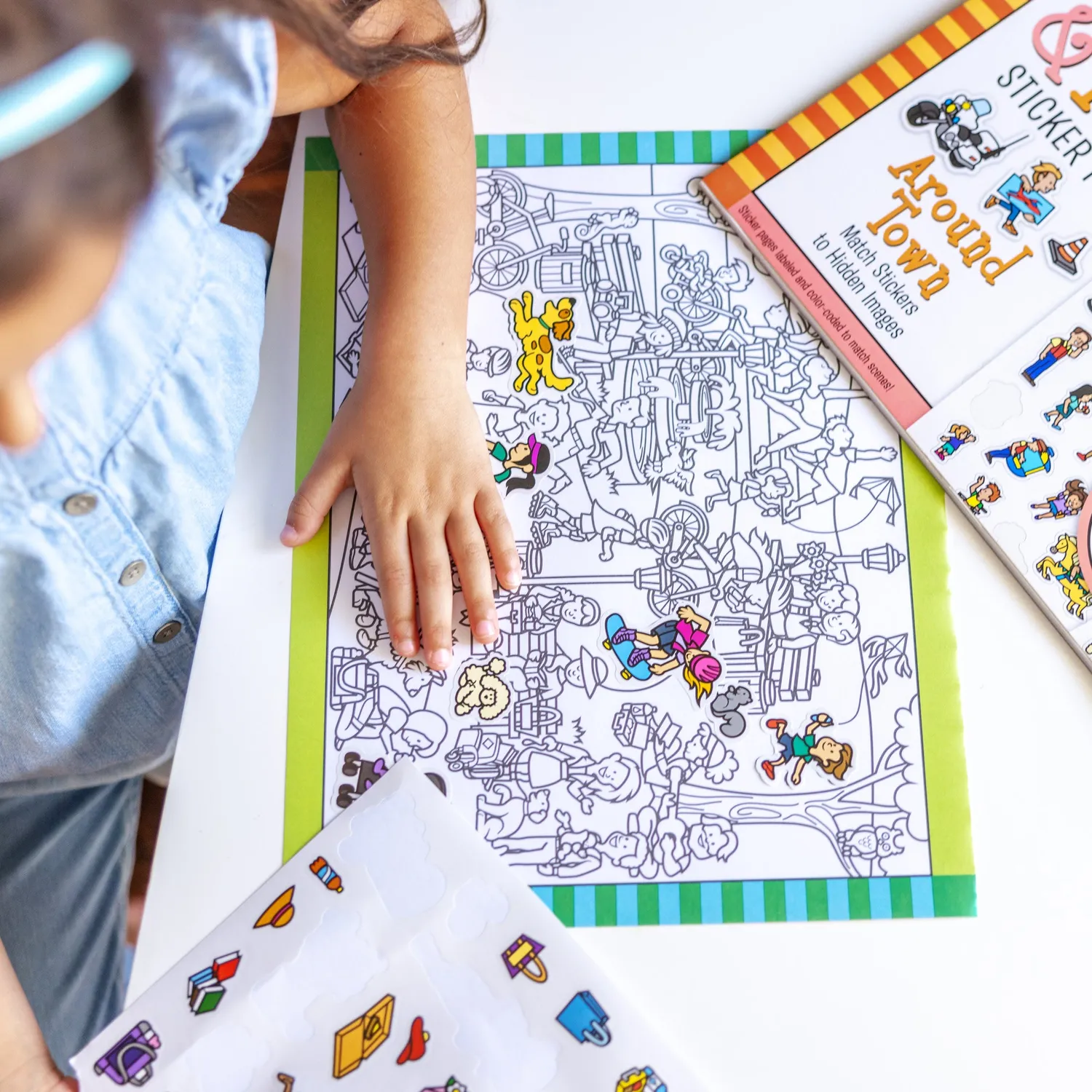 Melissa & Doug Seek & Find Around Town stickerblok 400 stickers