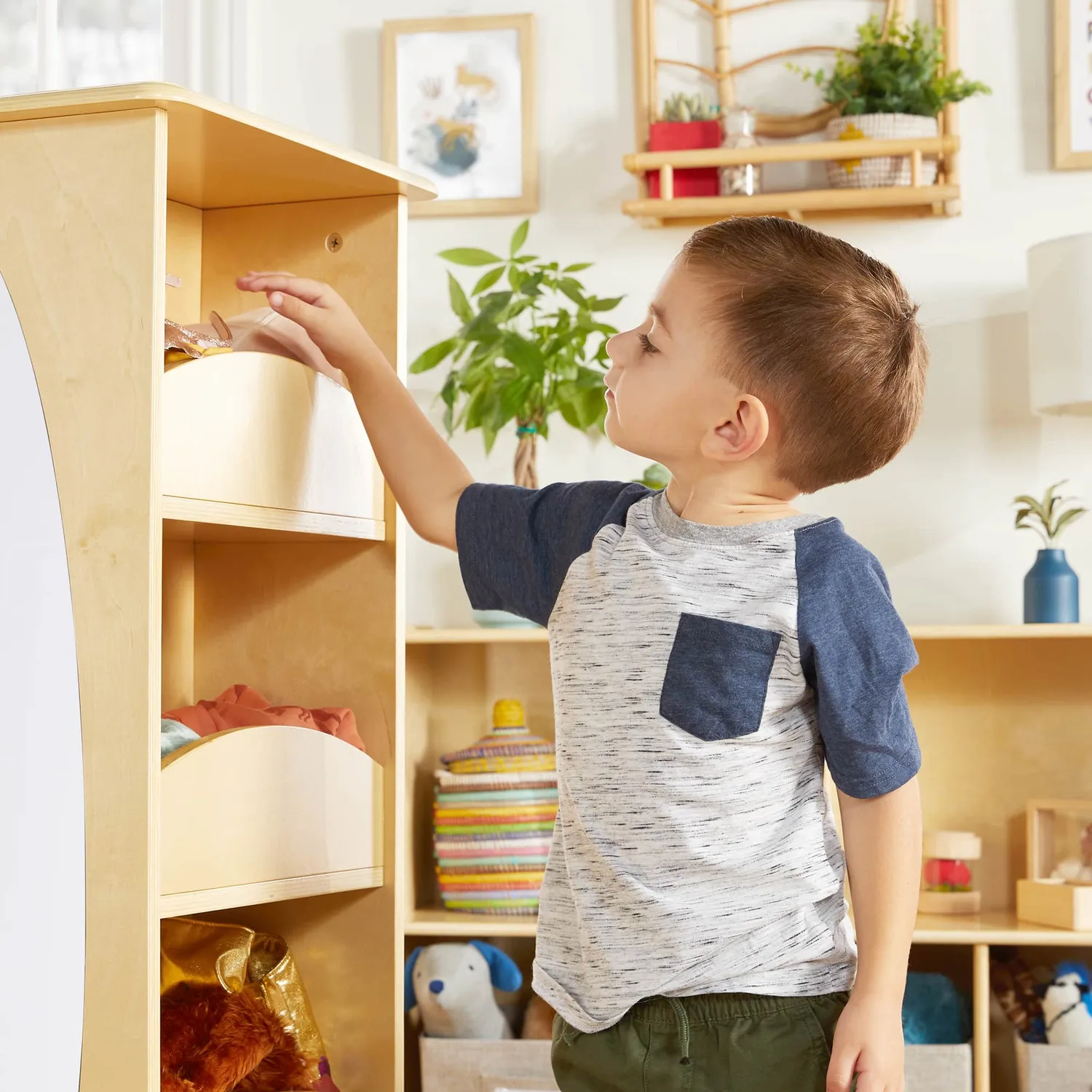 Guidecraft Rotating Dress Up Storage verkleedkast draaibaar