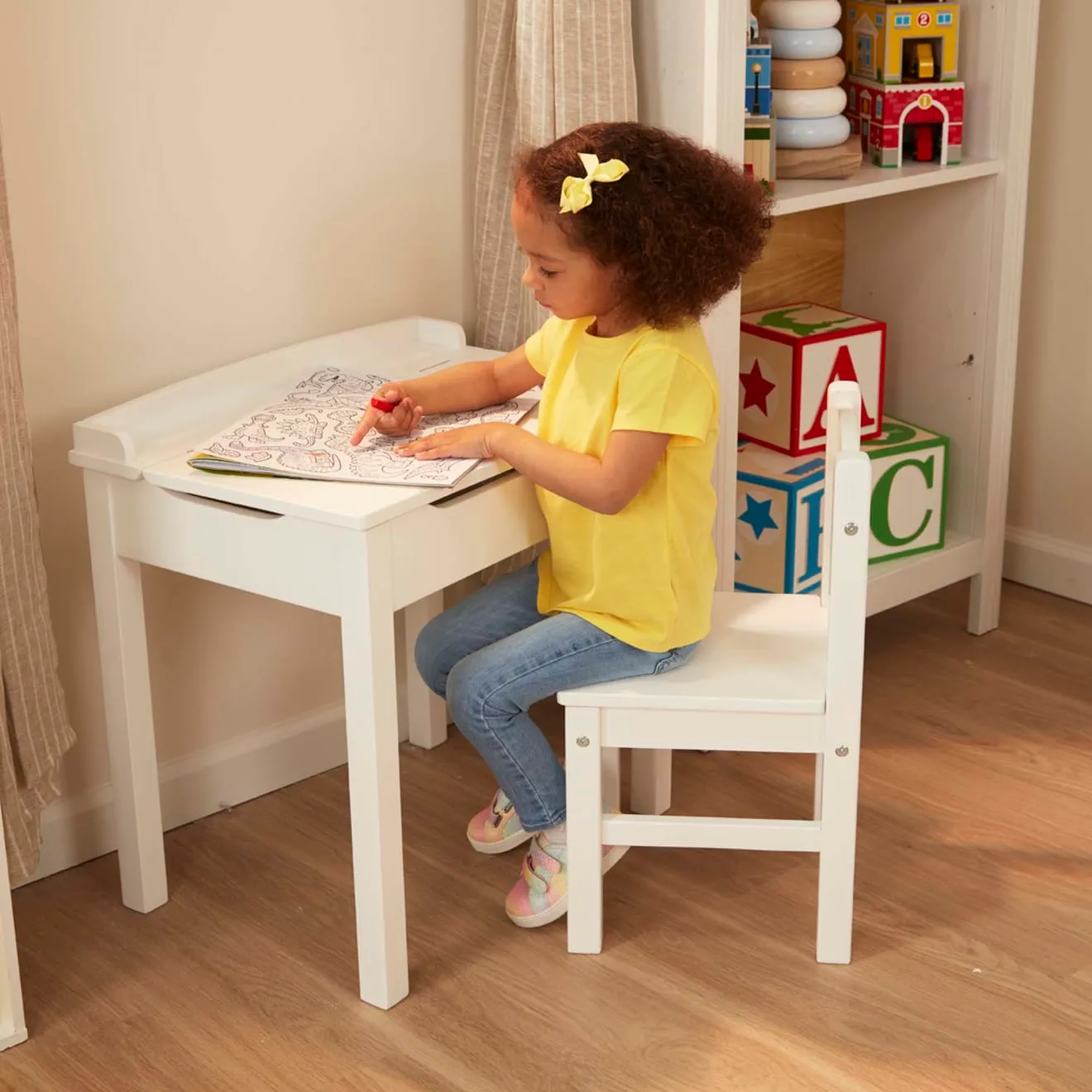 Melissa & Doug kinderbureau met stoel wit hout opbergbak
